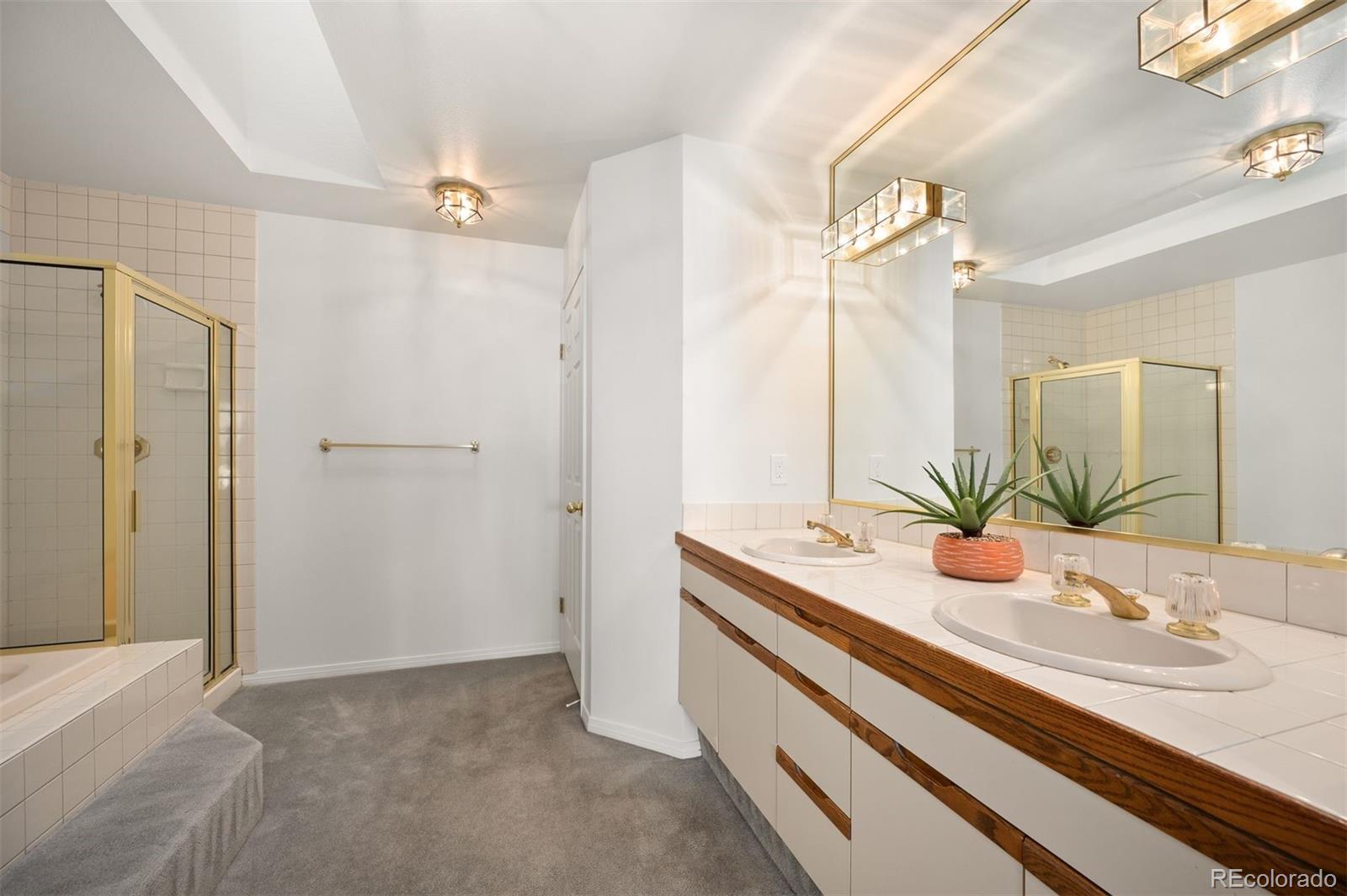MLS Image #18 for 10000 e yale avenue,denver, Colorado