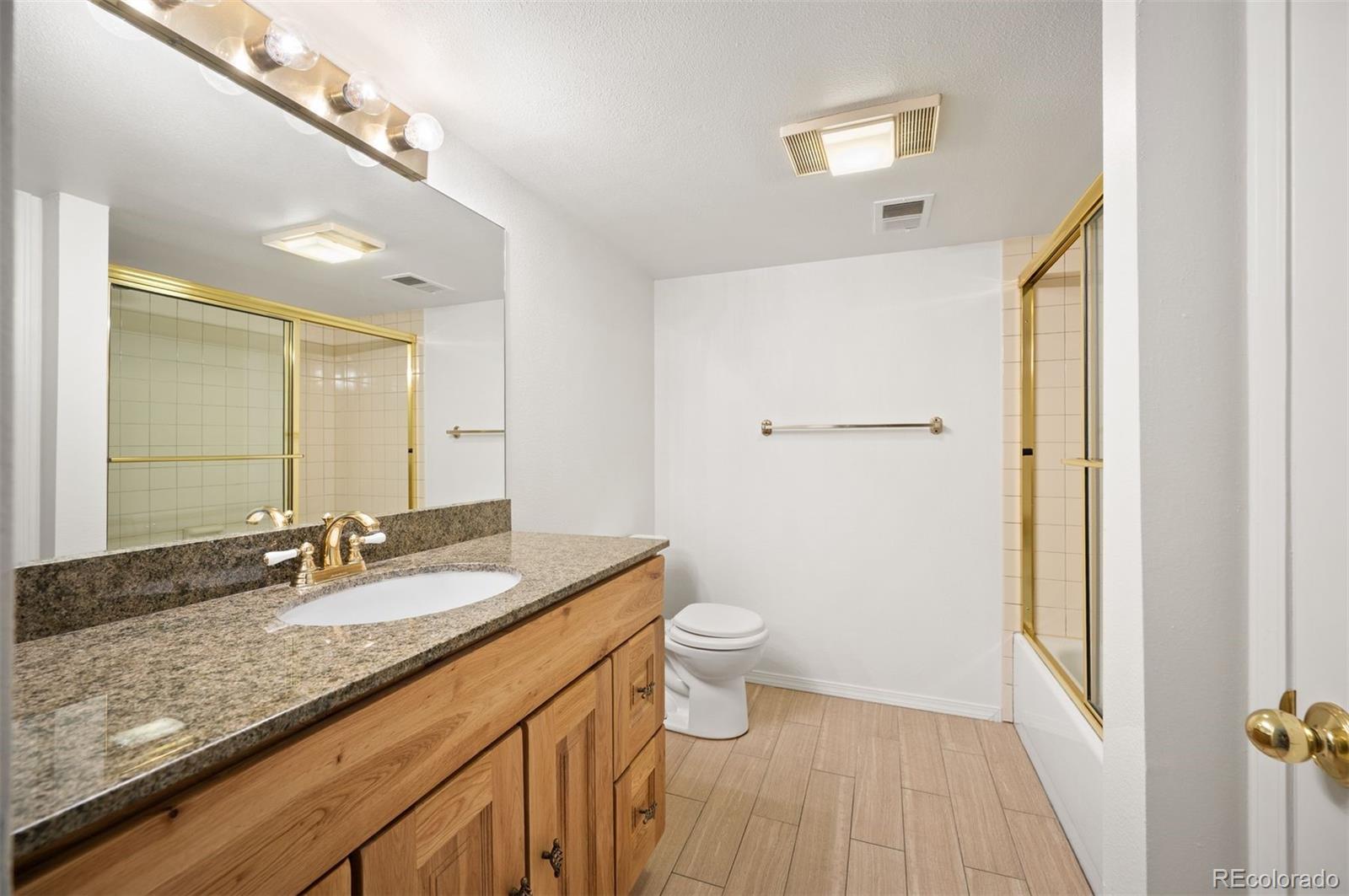MLS Image #23 for 10000 e yale avenue,denver, Colorado
