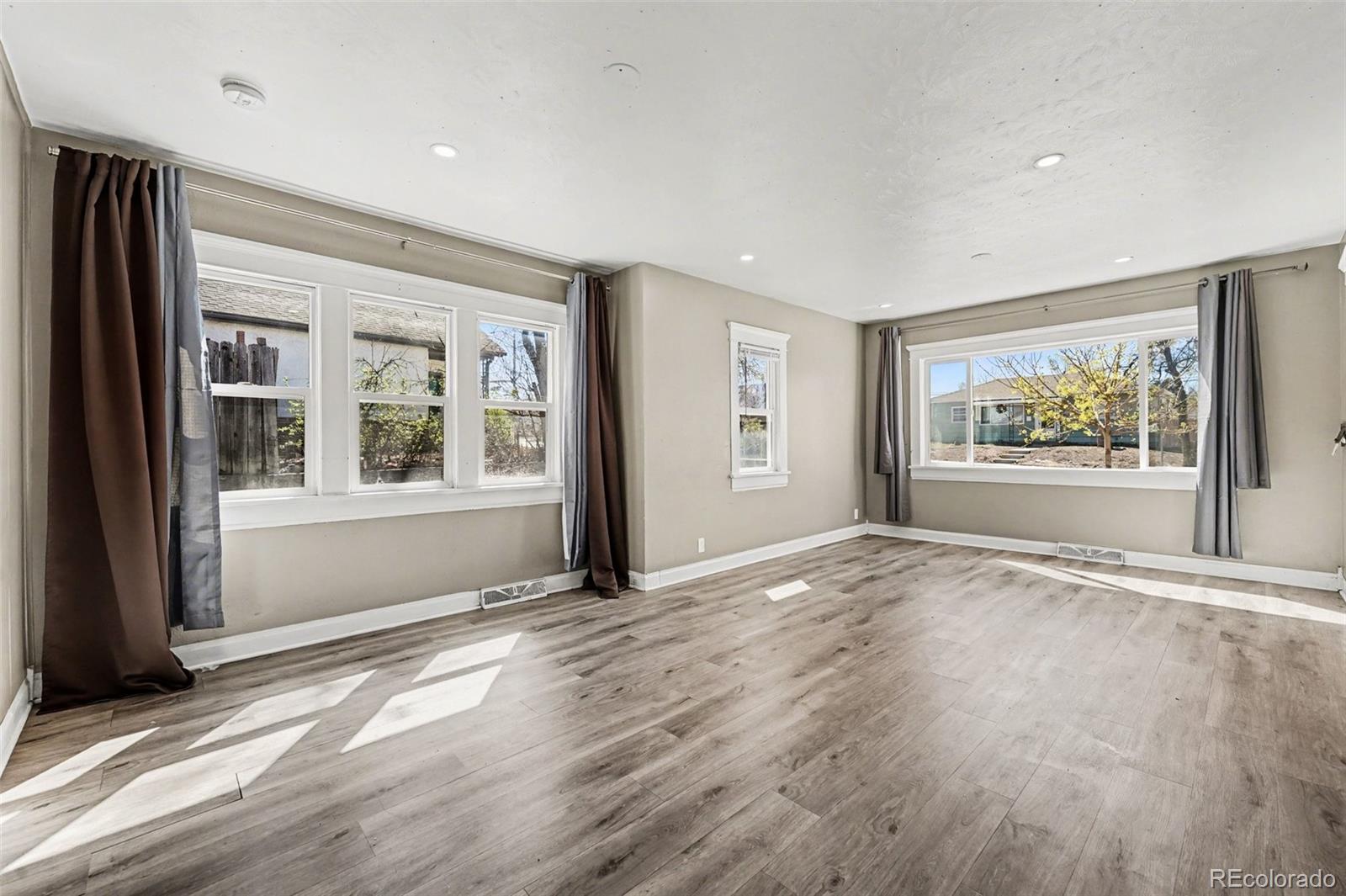 MLS Image #3 for 1328  dayton street,aurora, Colorado