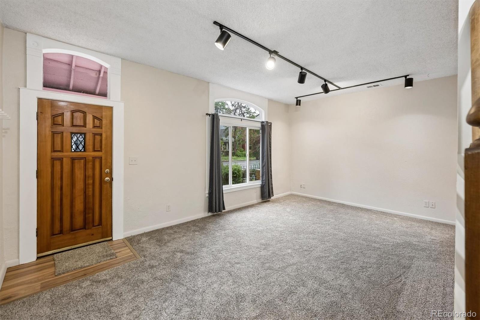 MLS Image #3 for 2747  stout street,denver, Colorado