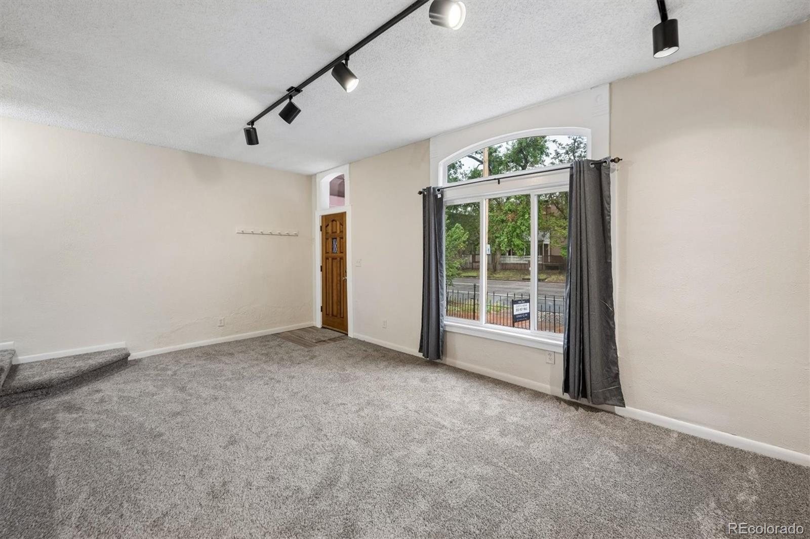 MLS Image #6 for 2747  stout street,denver, Colorado