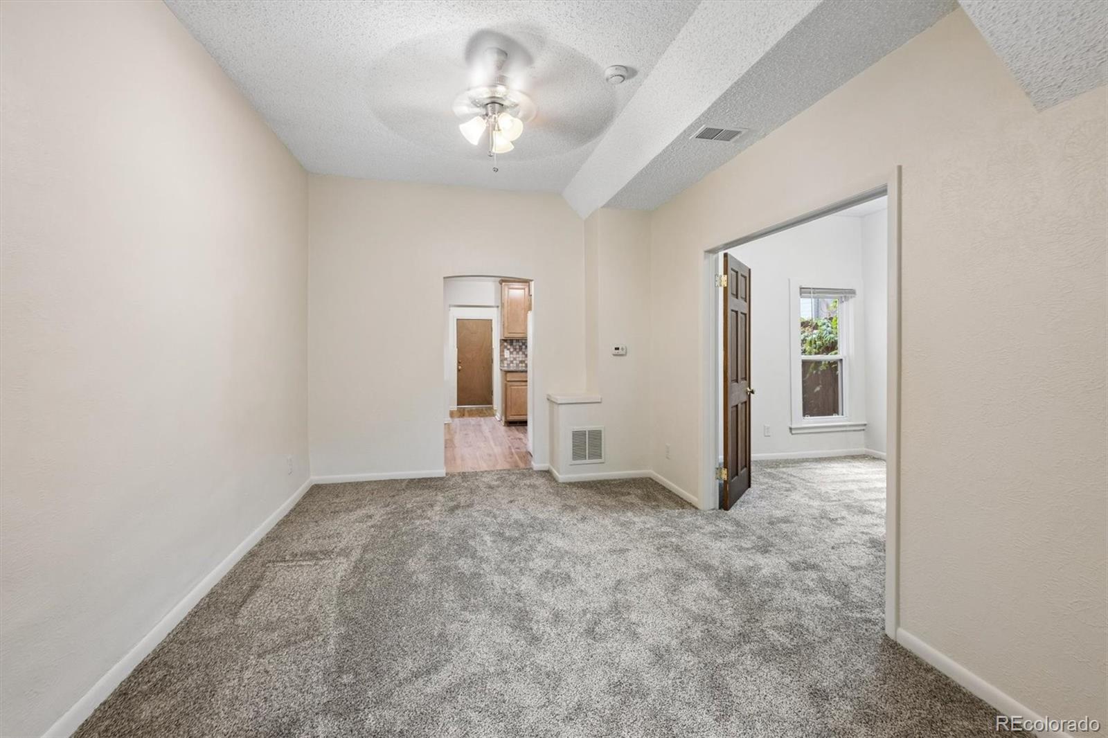 MLS Image #9 for 2747  stout street,denver, Colorado