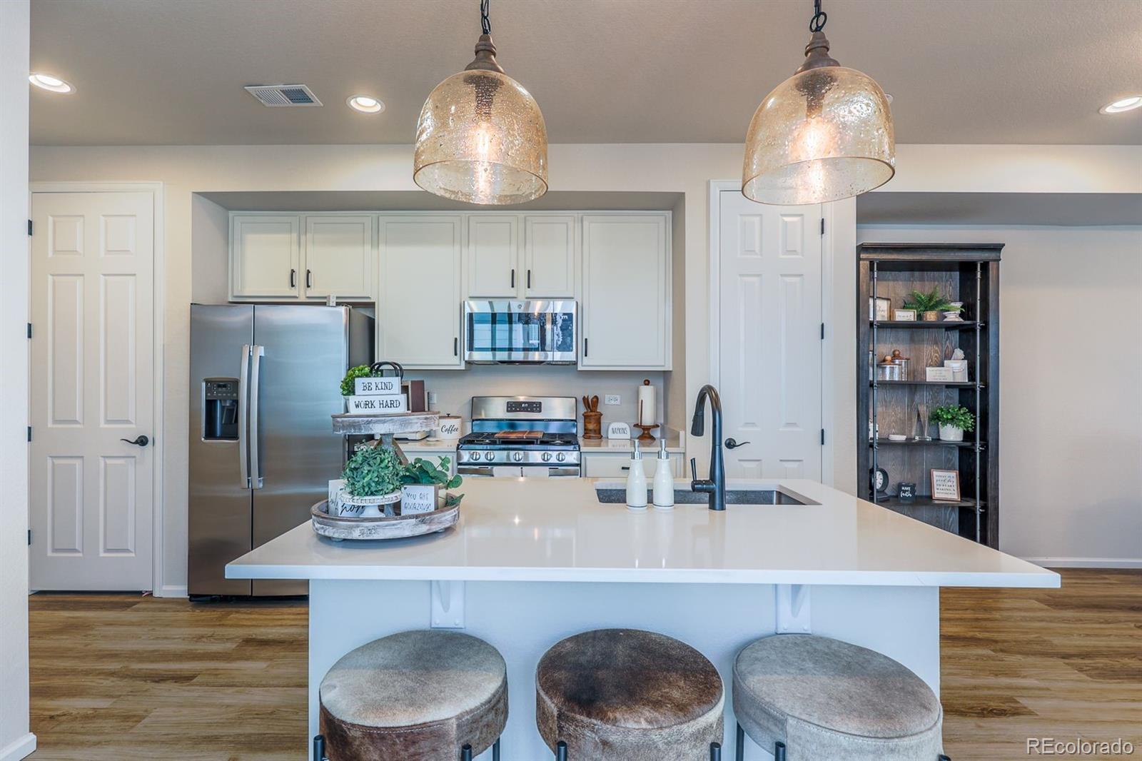 MLS Image #7 for 75 s uriah street,aurora, Colorado