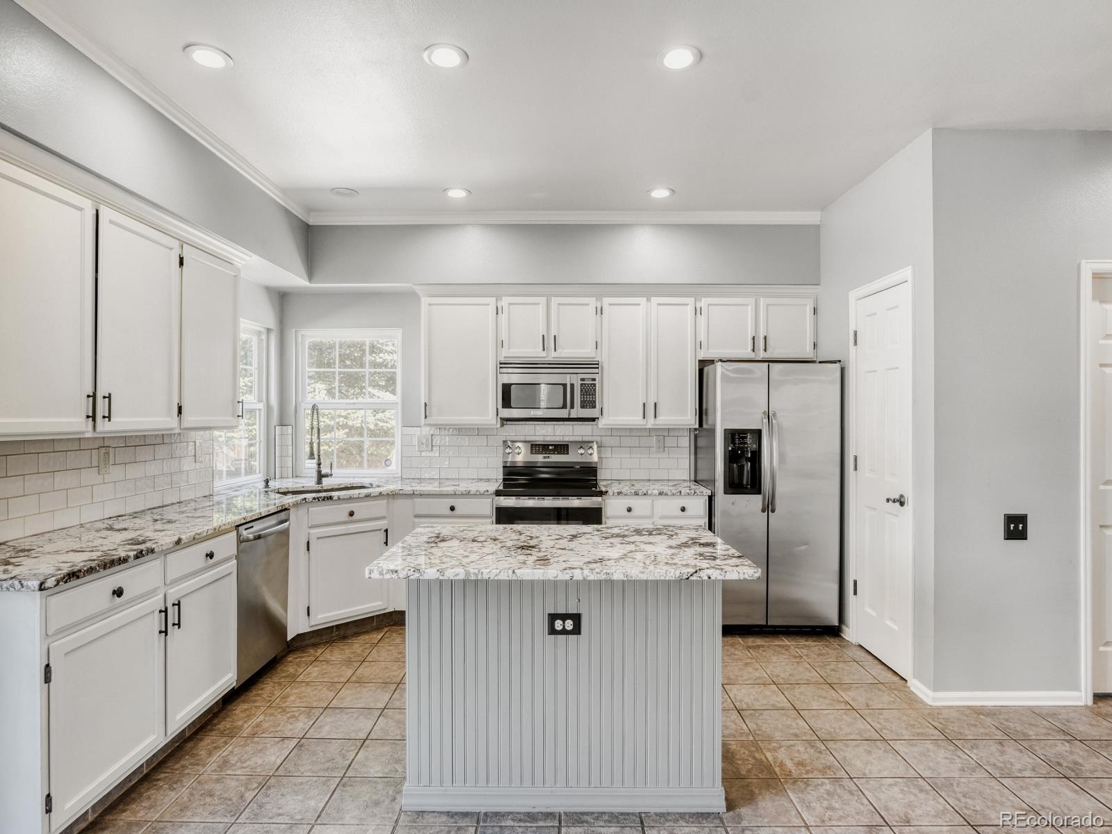 MLS Image #9 for 16623 e powers place,centennial, Colorado