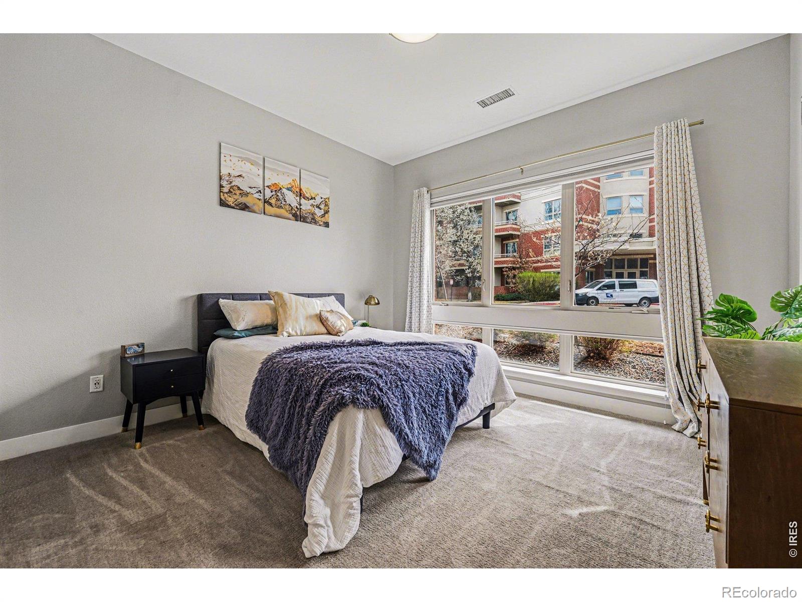 MLS Image #7 for 4885 s monaco street,denver, Colorado