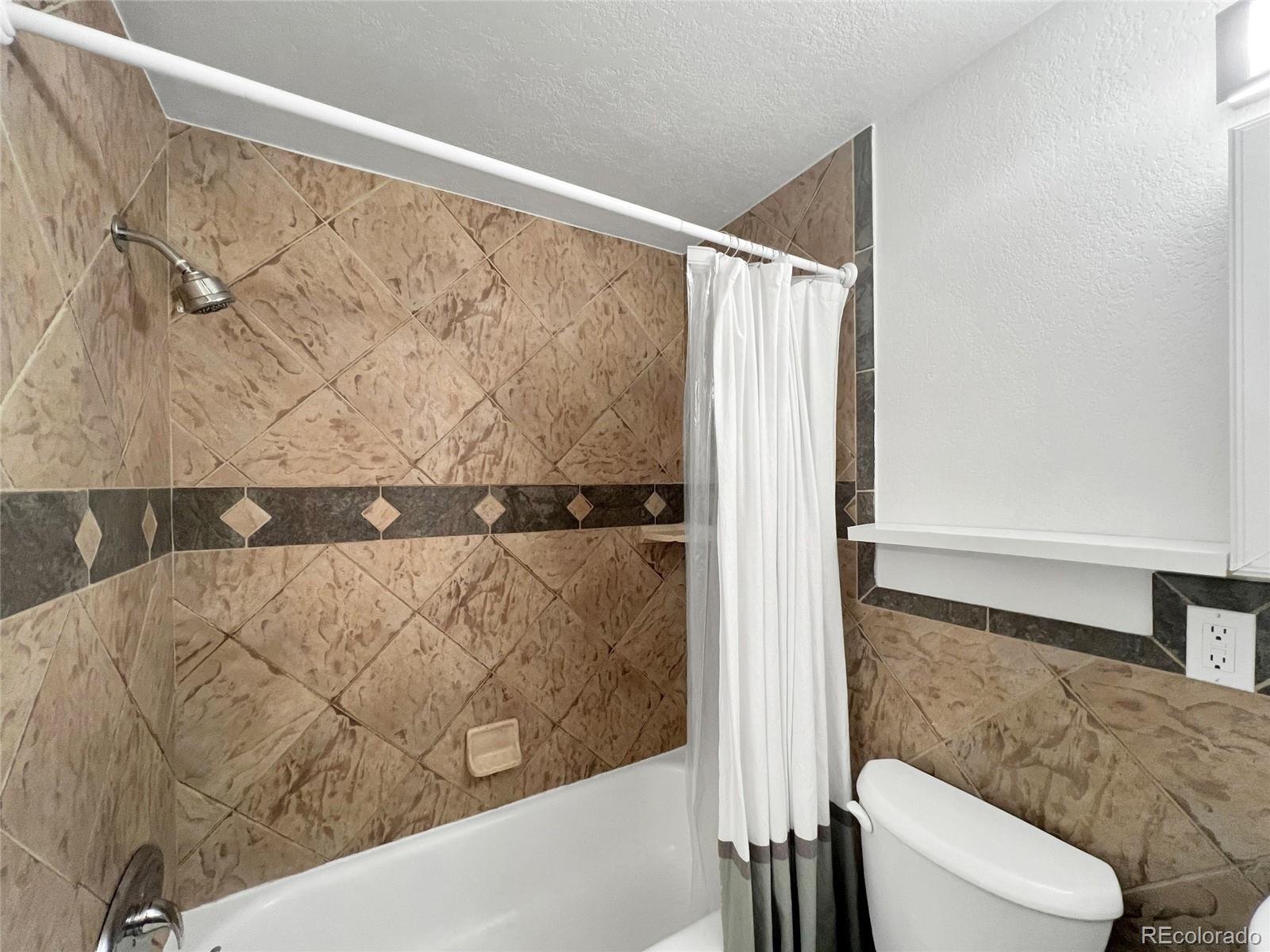 MLS Image #21 for 1045 n clarkson street 207,denver, Colorado