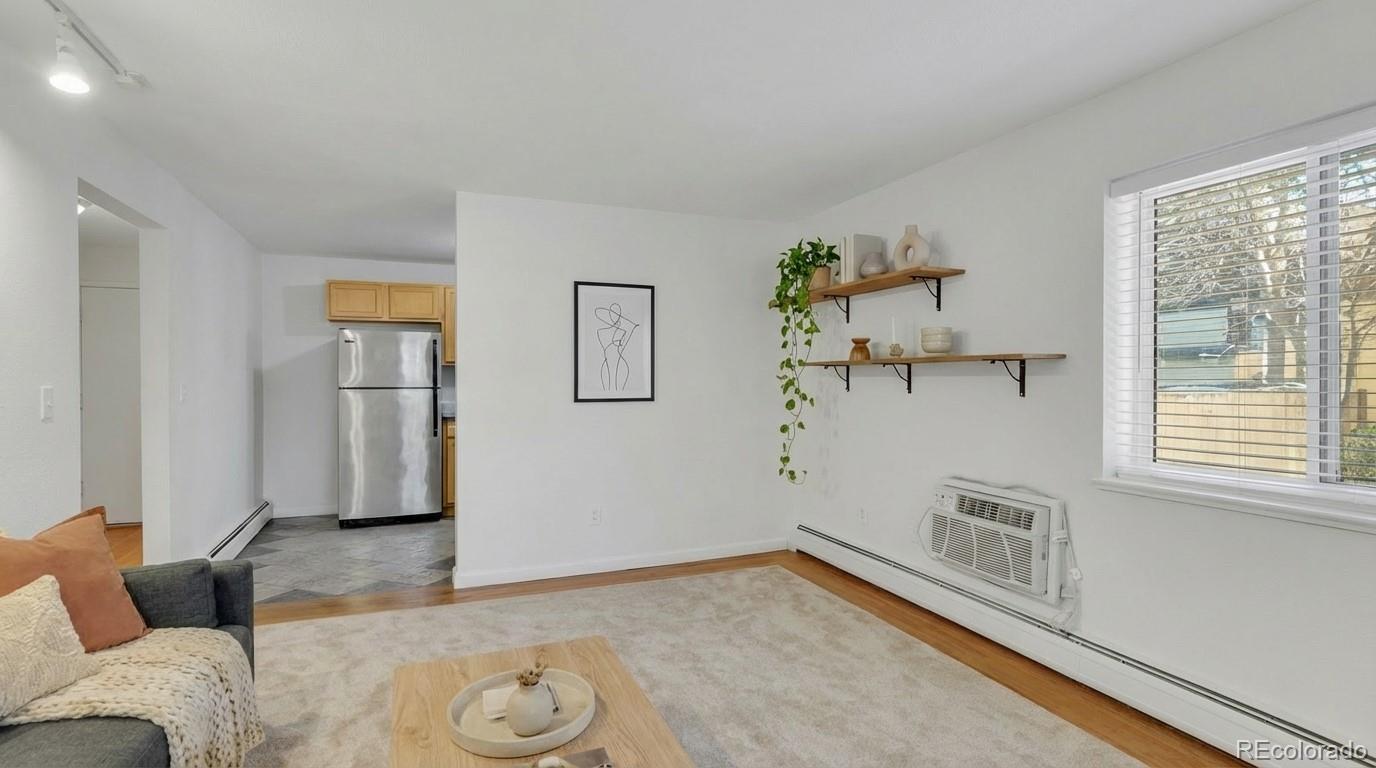 MLS Image #4 for 1045 n clarkson street 207,denver, Colorado