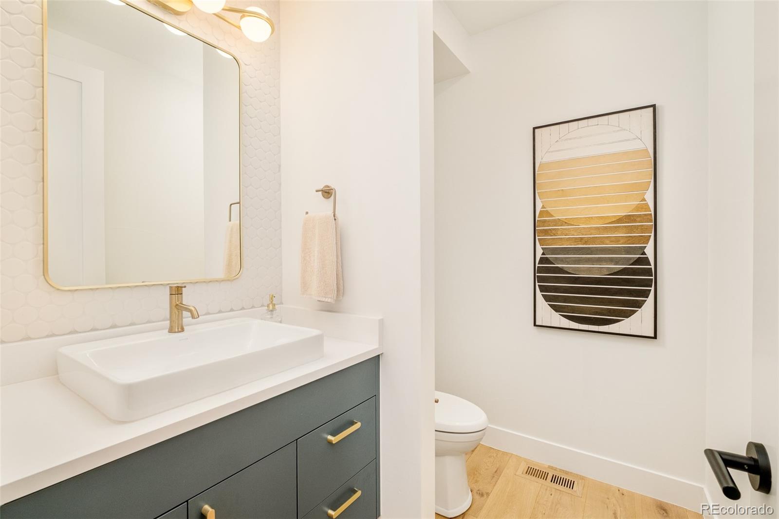 MLS Image #11 for 2485  oak street,denver, Colorado
