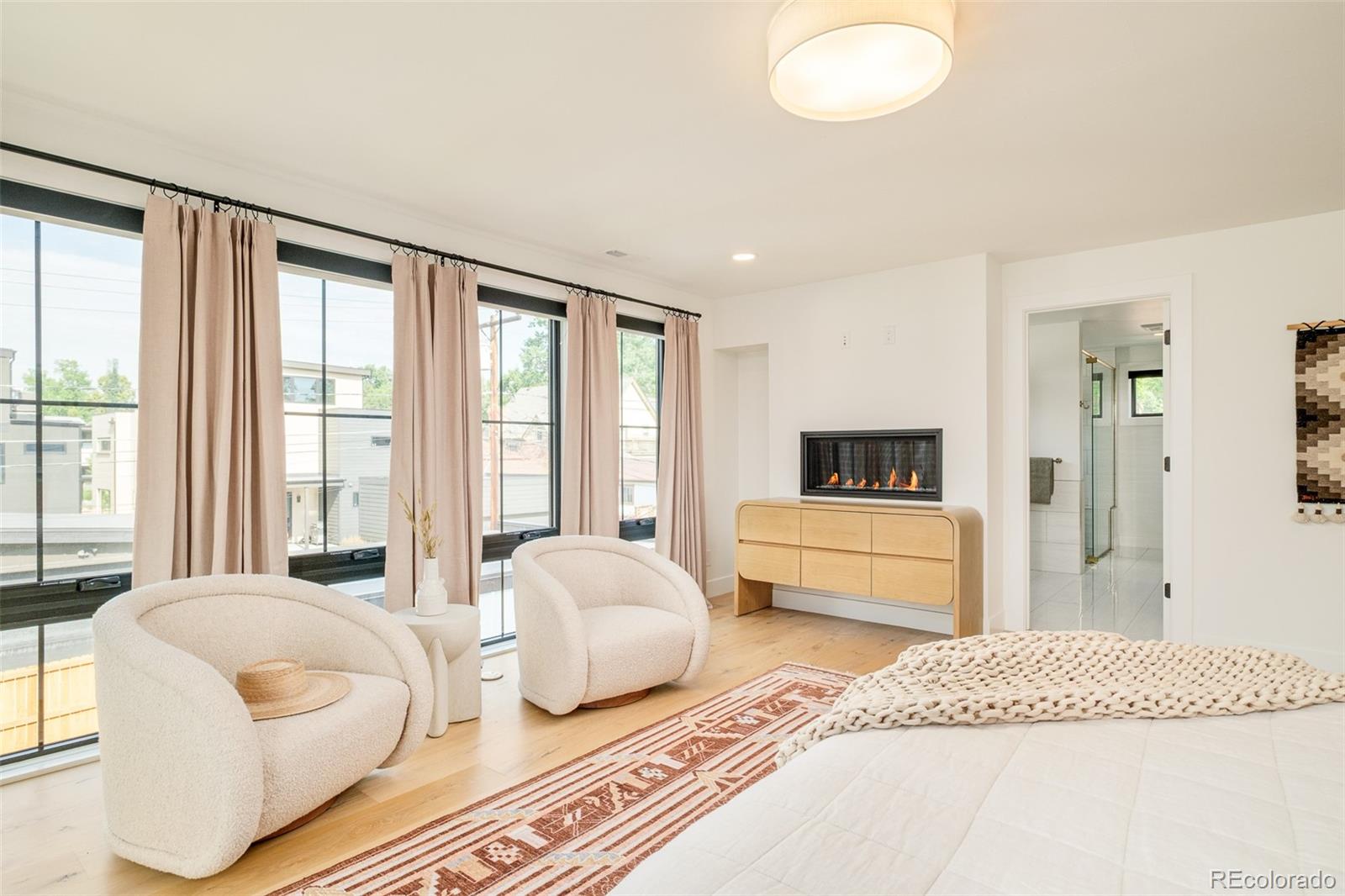MLS Image #15 for 2485  oak street,denver, Colorado