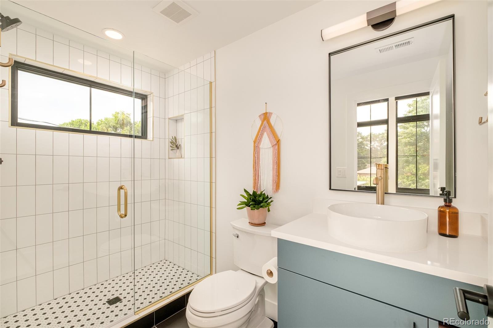MLS Image #28 for 2485  oak street,denver, Colorado