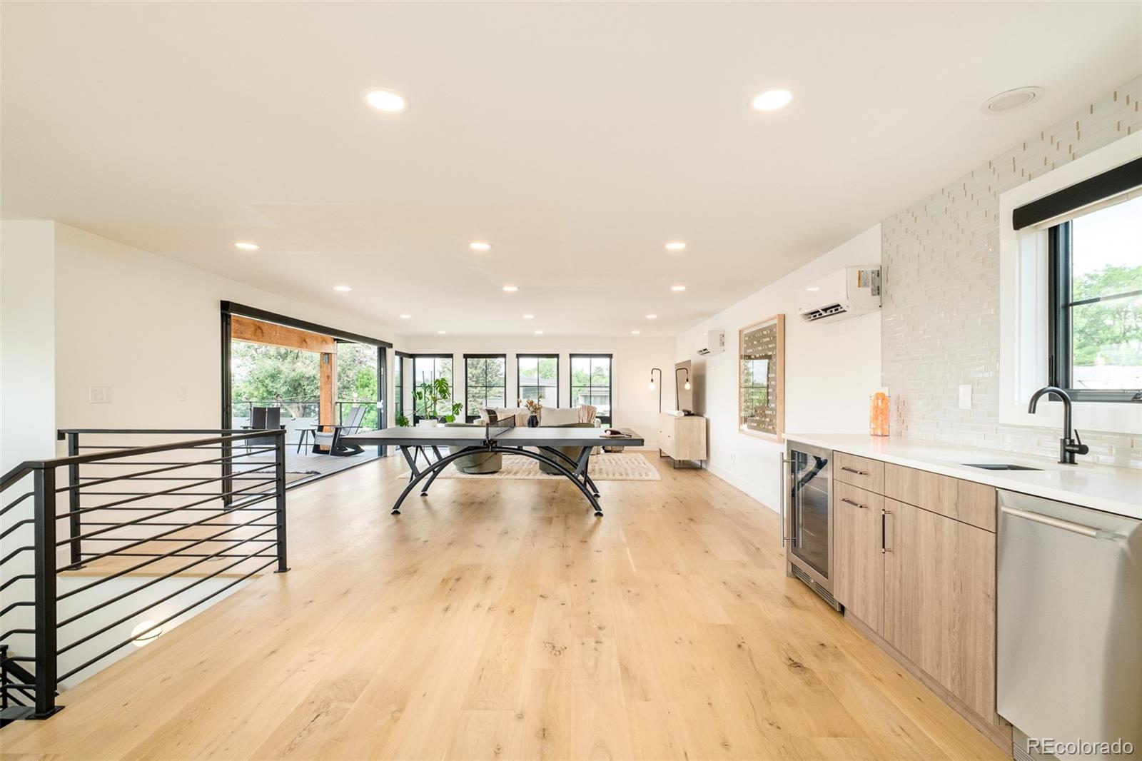 MLS Image #34 for 2485  oak street,denver, Colorado