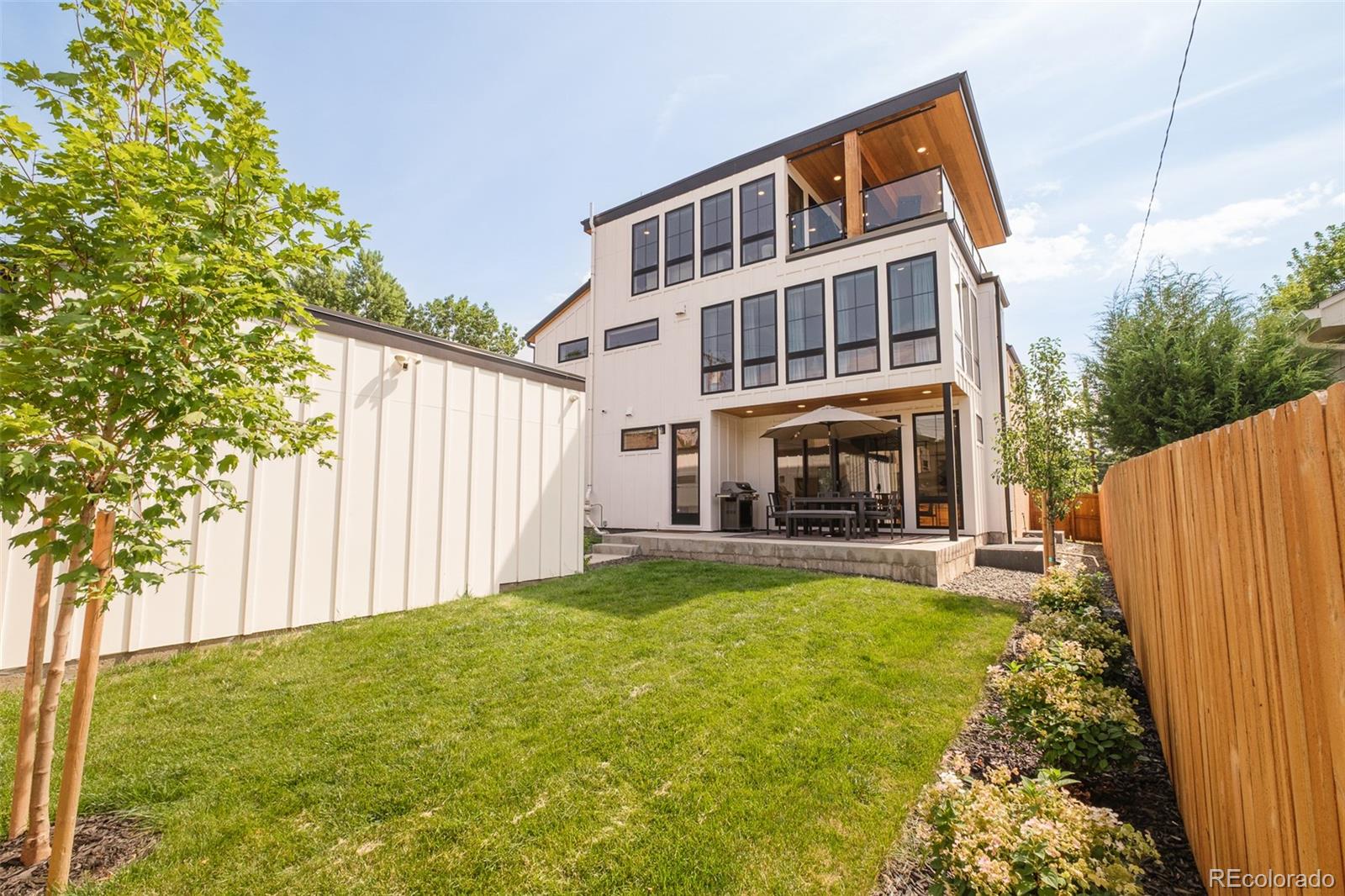 MLS Image #44 for 2485  oak street,denver, Colorado