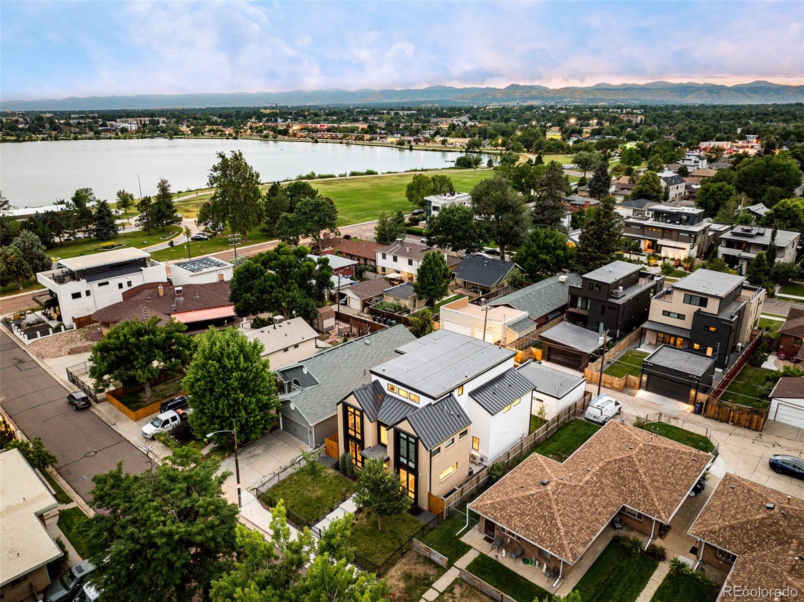 MLS Image #46 for 2485  oak street,denver, Colorado