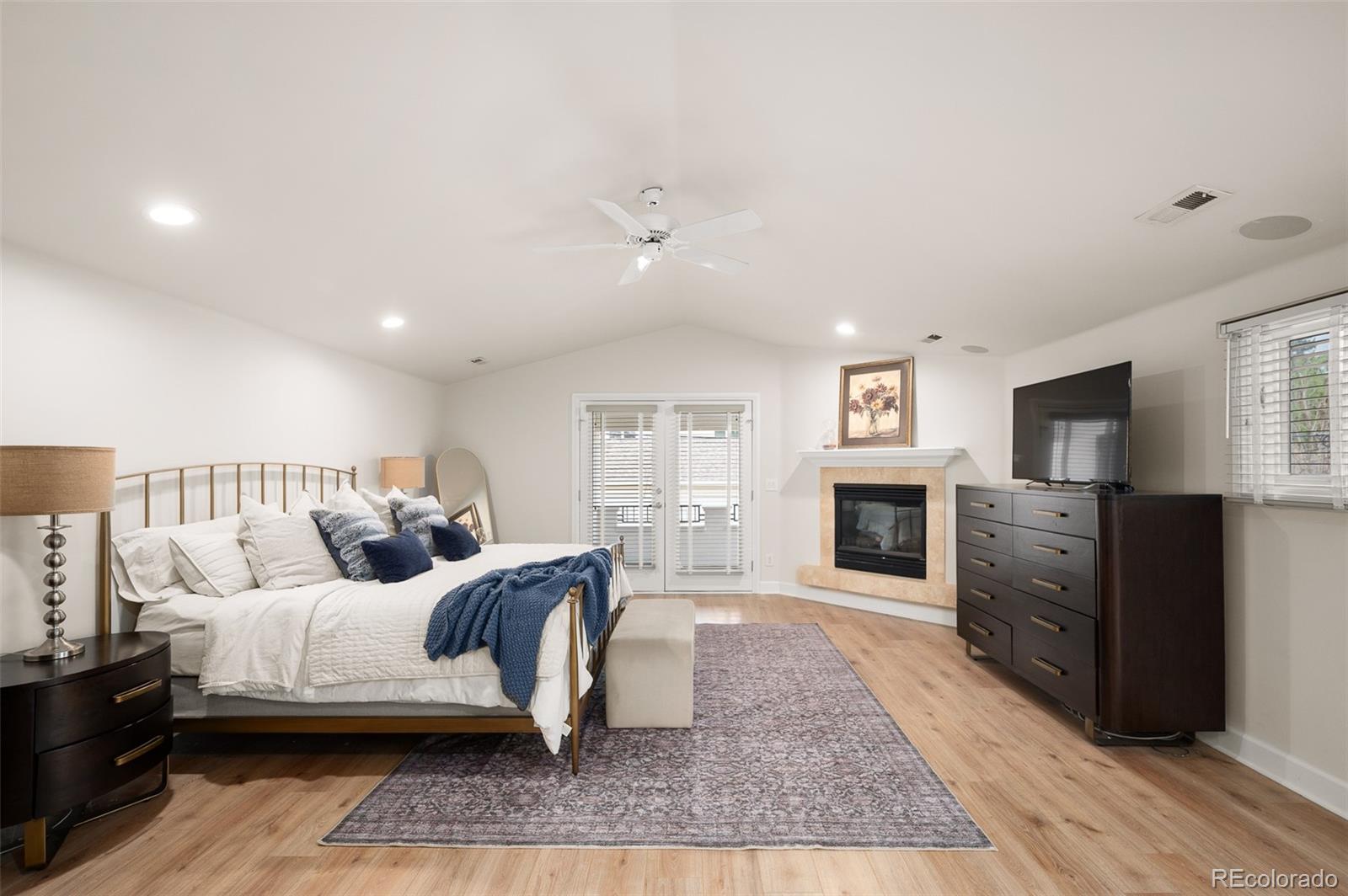 MLS Image #19 for 559  jackson street,denver, Colorado