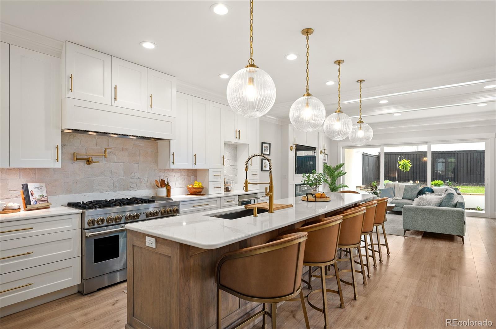 MLS Image #8 for 559  jackson street,denver, Colorado