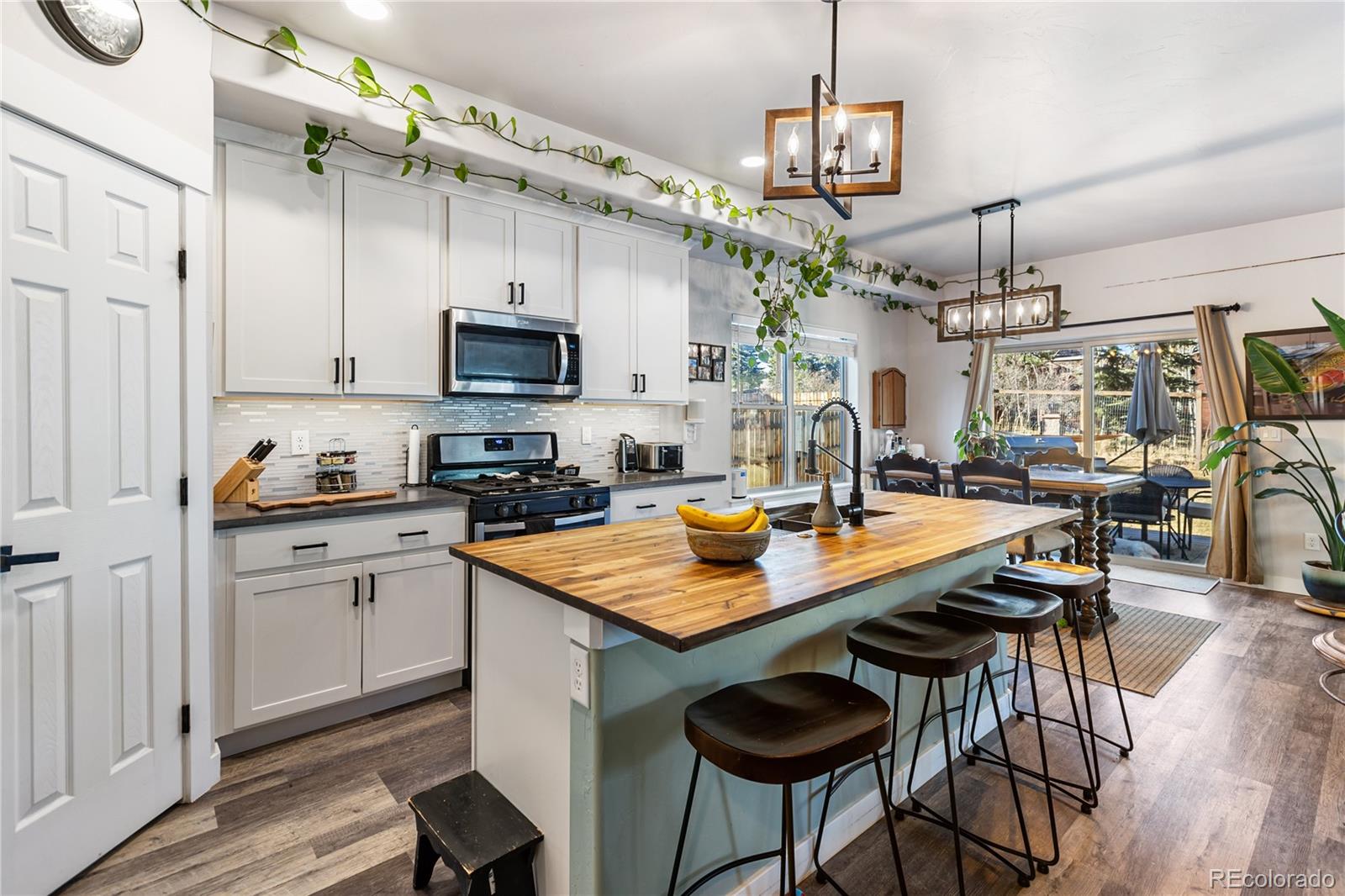 MLS Image #7 for 118 e chester avenue,woodland park, Colorado