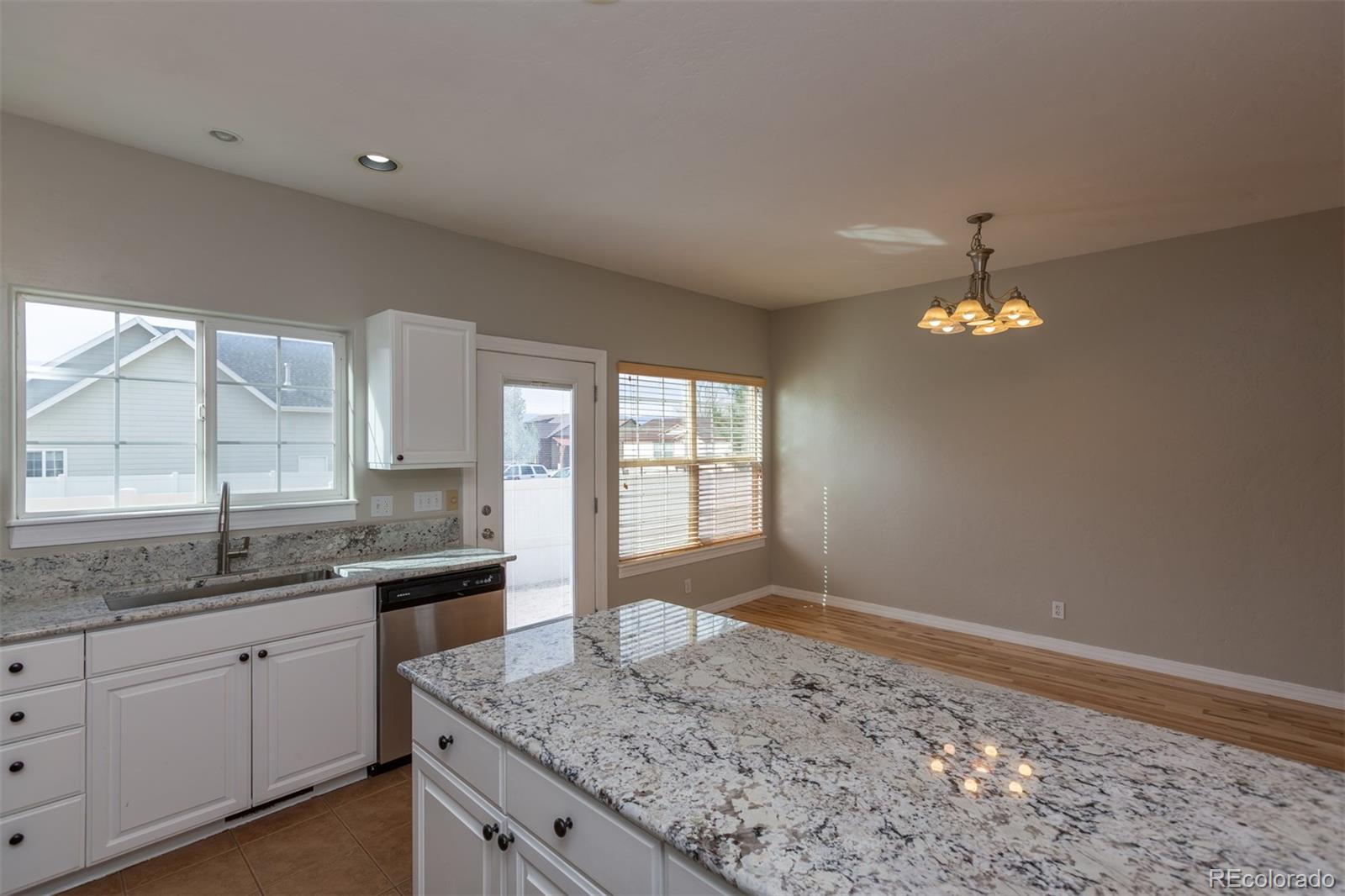MLS Image #11 for 624  orange grove way,grand junction, Colorado