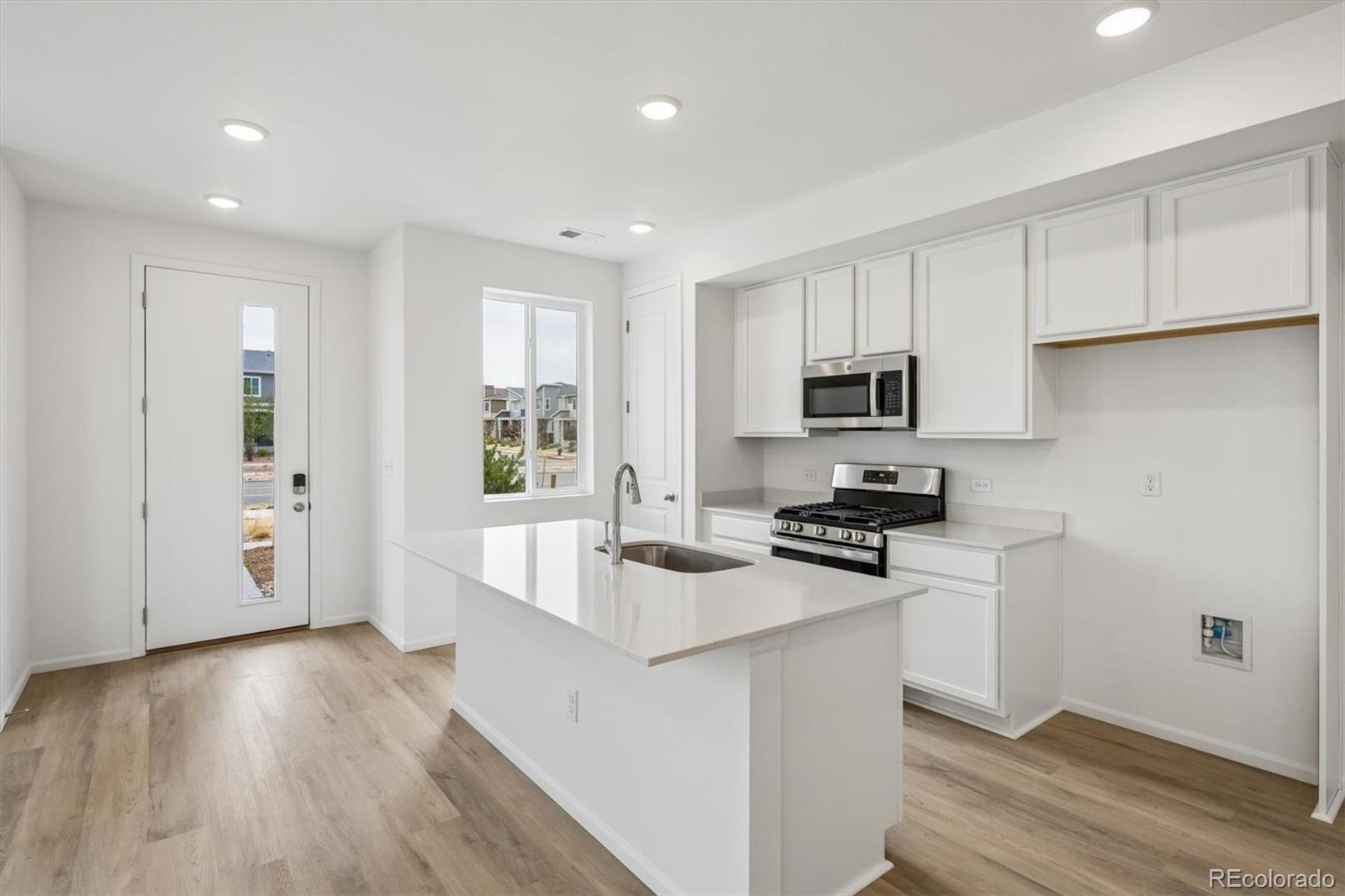 MLS Image #4 for 17165 e alameda parkway,aurora, Colorado