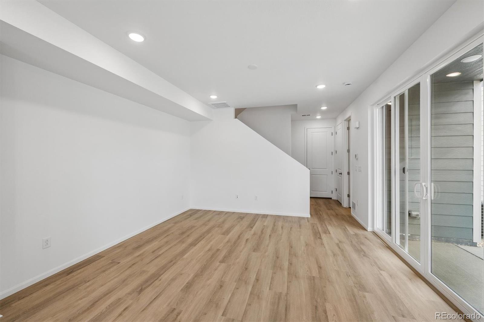 MLS Image #8 for 17165 e alameda parkway,aurora, Colorado