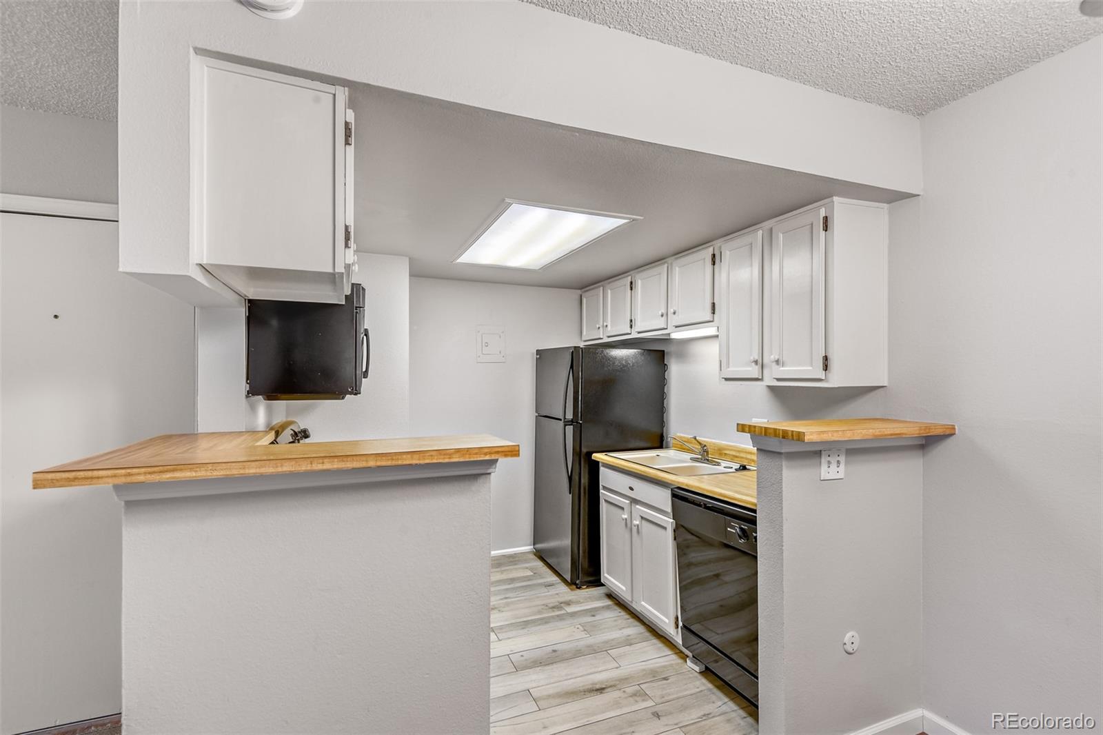 MLS Image #4 for 4400 s quebec street,denver, Colorado