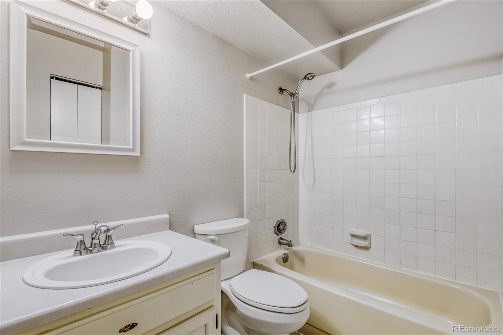 MLS Image #9 for 4400 s quebec street,denver, Colorado