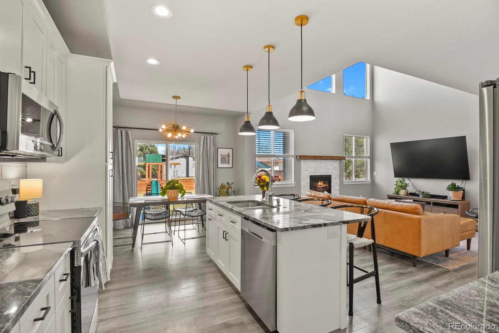 MLS Image #15 for 212 e mountain view avenue,longmont, Colorado