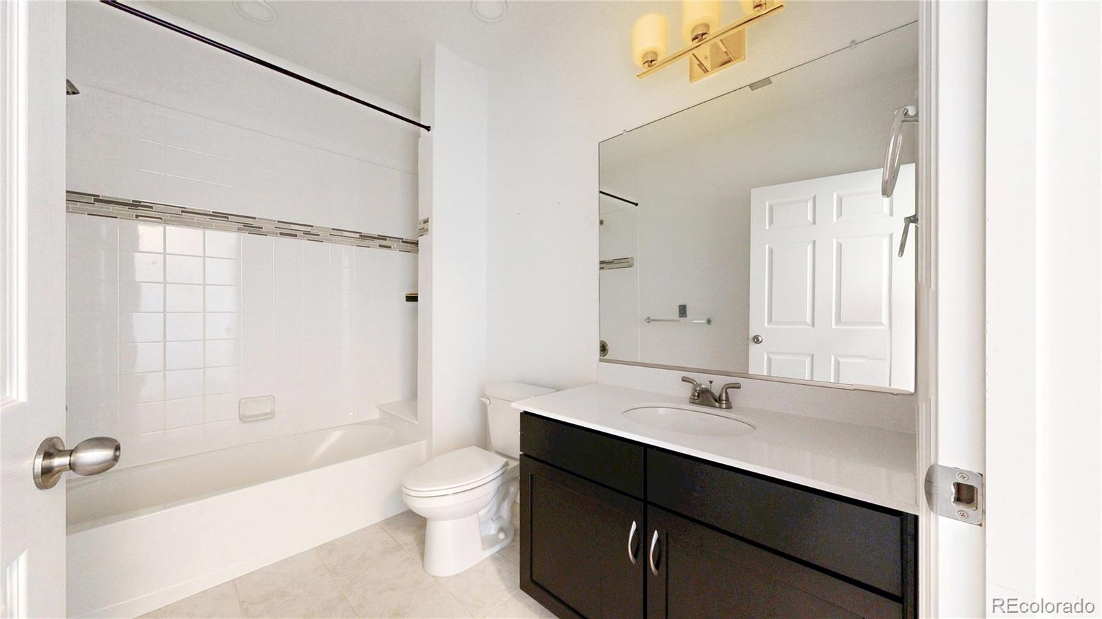 MLS Image #17 for 15700 e jamison drive,englewood, Colorado