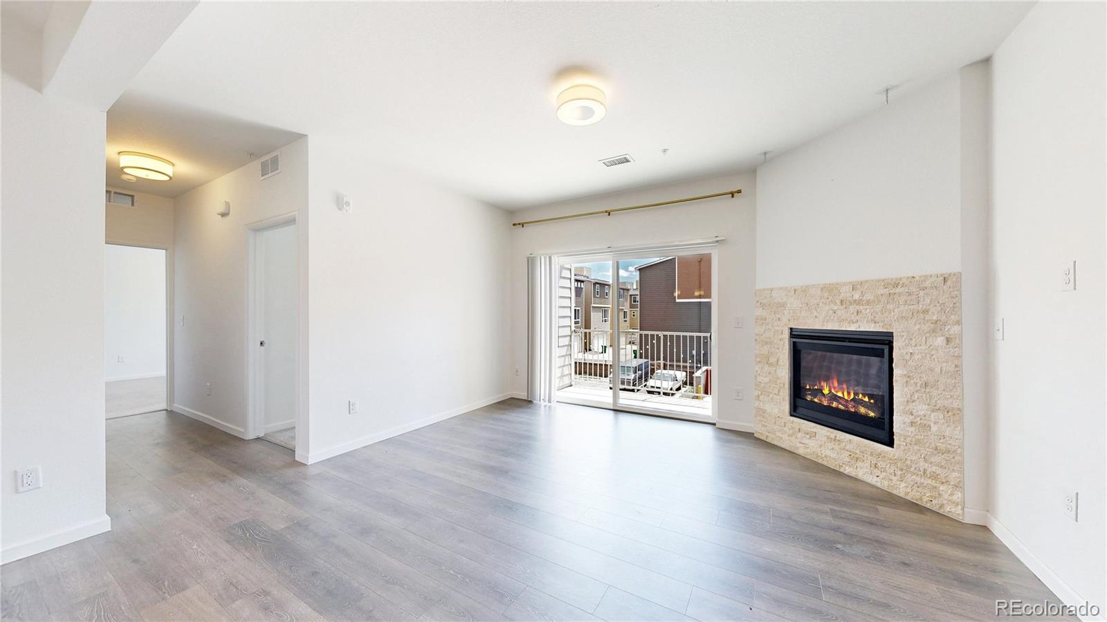 MLS Image #4 for 15700 e jamison drive,englewood, Colorado