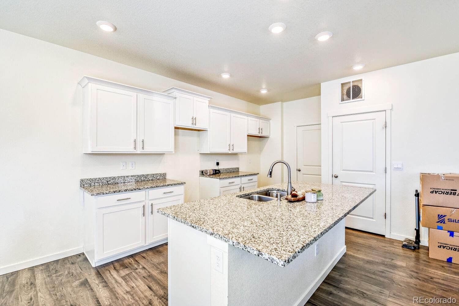 MLS Image #7 for 1109  sunrise drive,brighton, Colorado