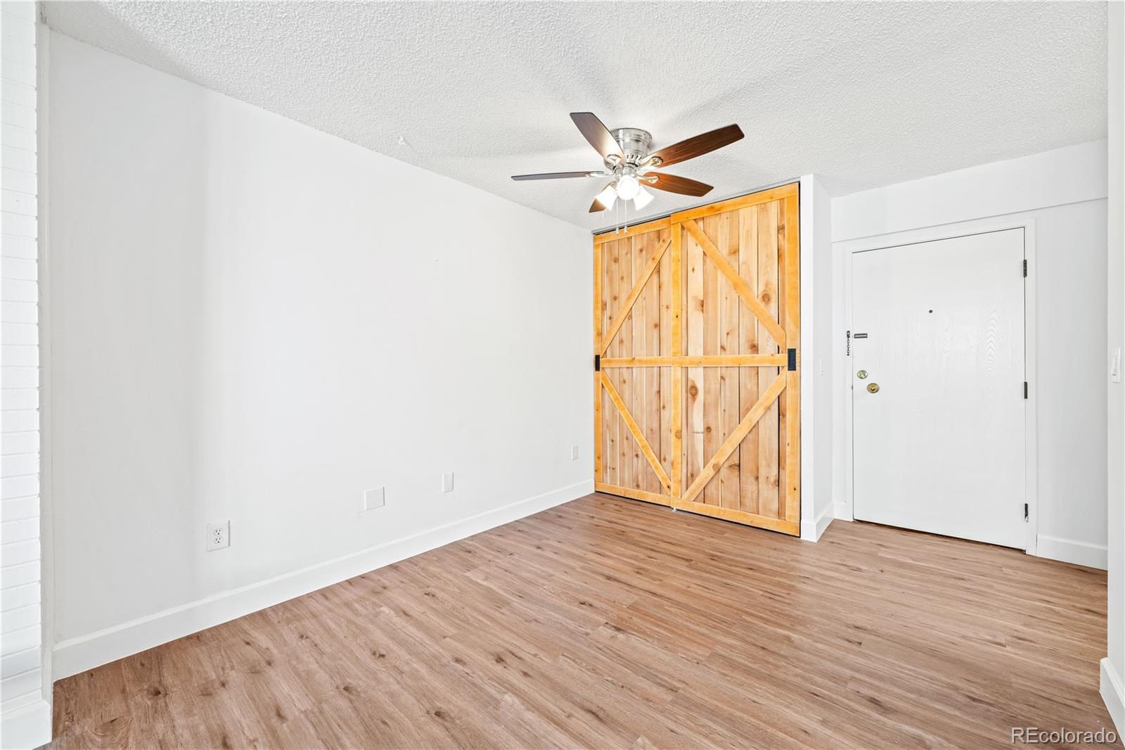MLS Image #17 for 4110 e hale parkway,denver, Colorado