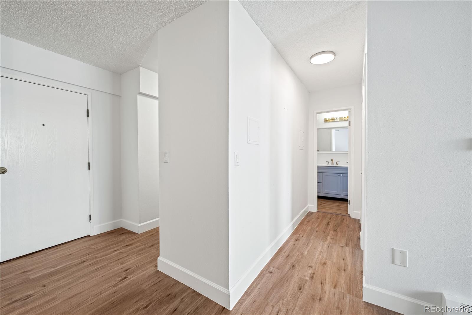 MLS Image #19 for 4110 e hale parkway,denver, Colorado