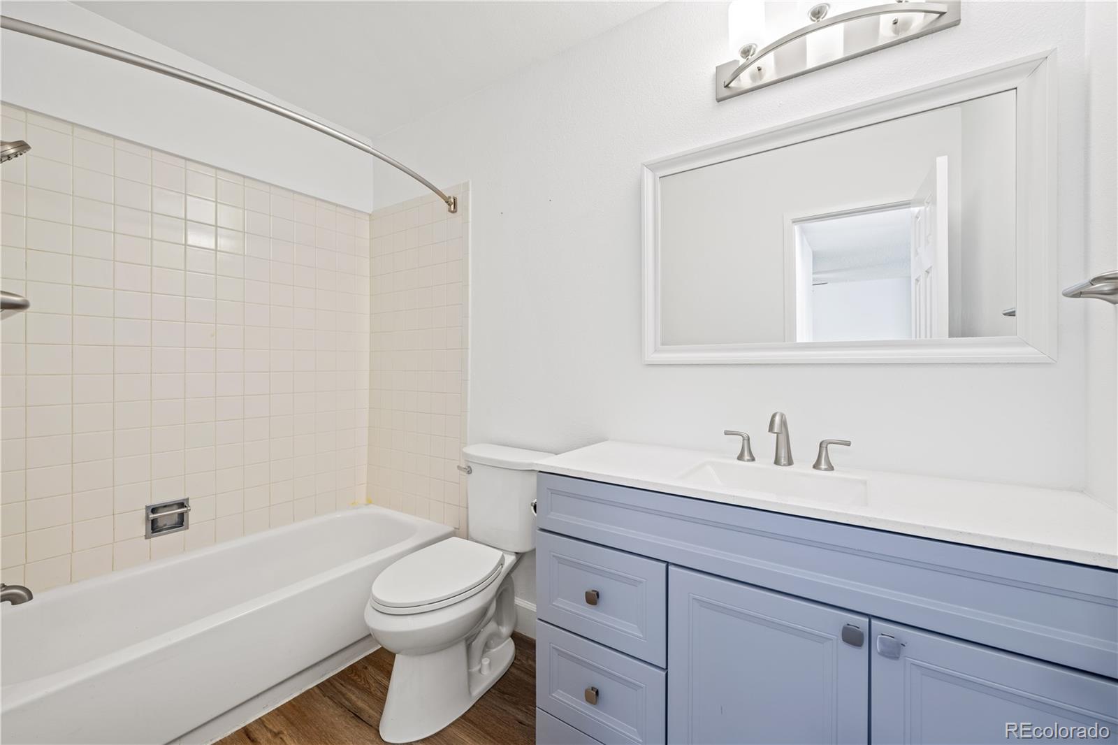 MLS Image #25 for 4110 e hale parkway,denver, Colorado
