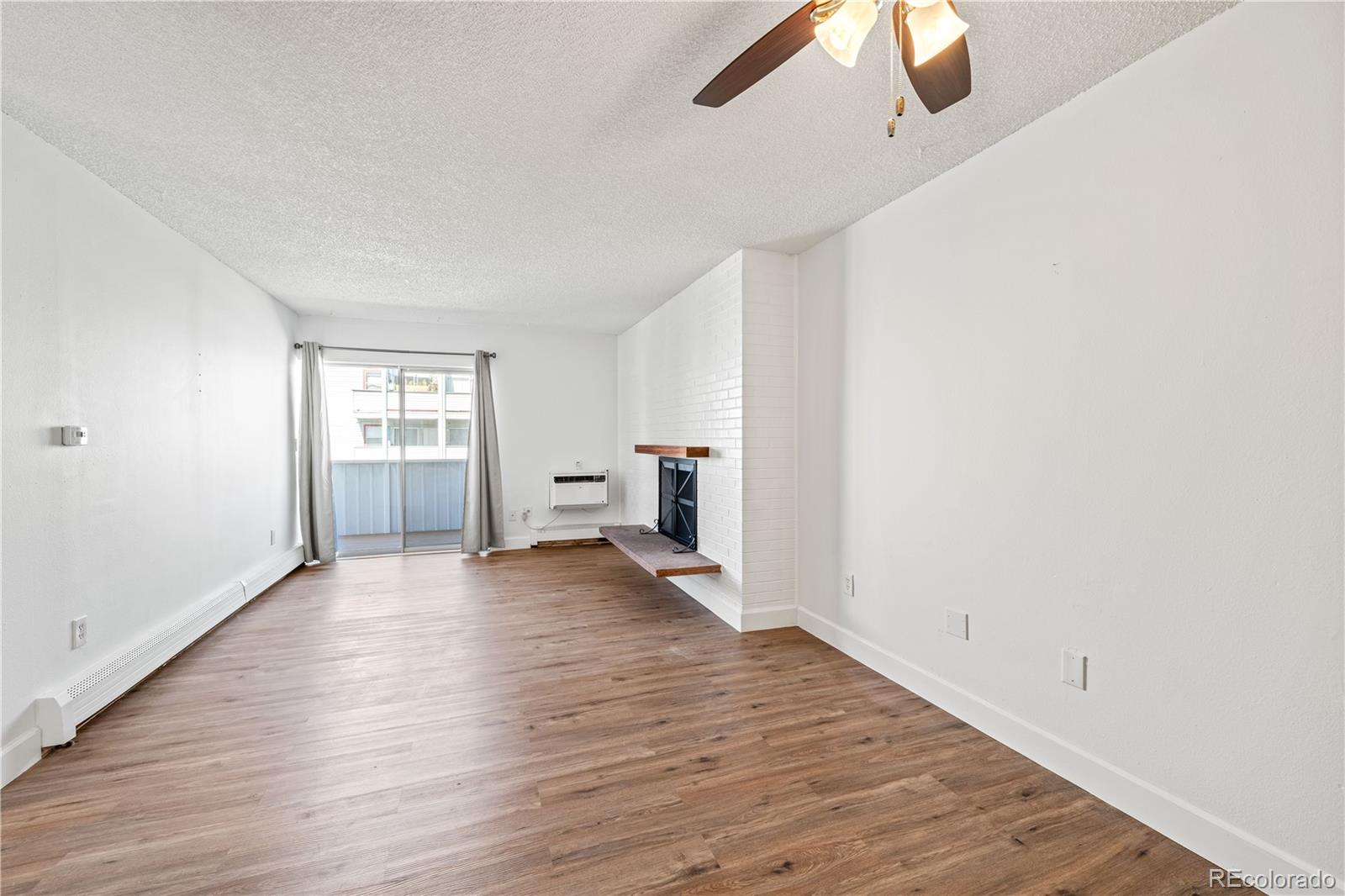 MLS Image #6 for 4110 e hale parkway,denver, Colorado