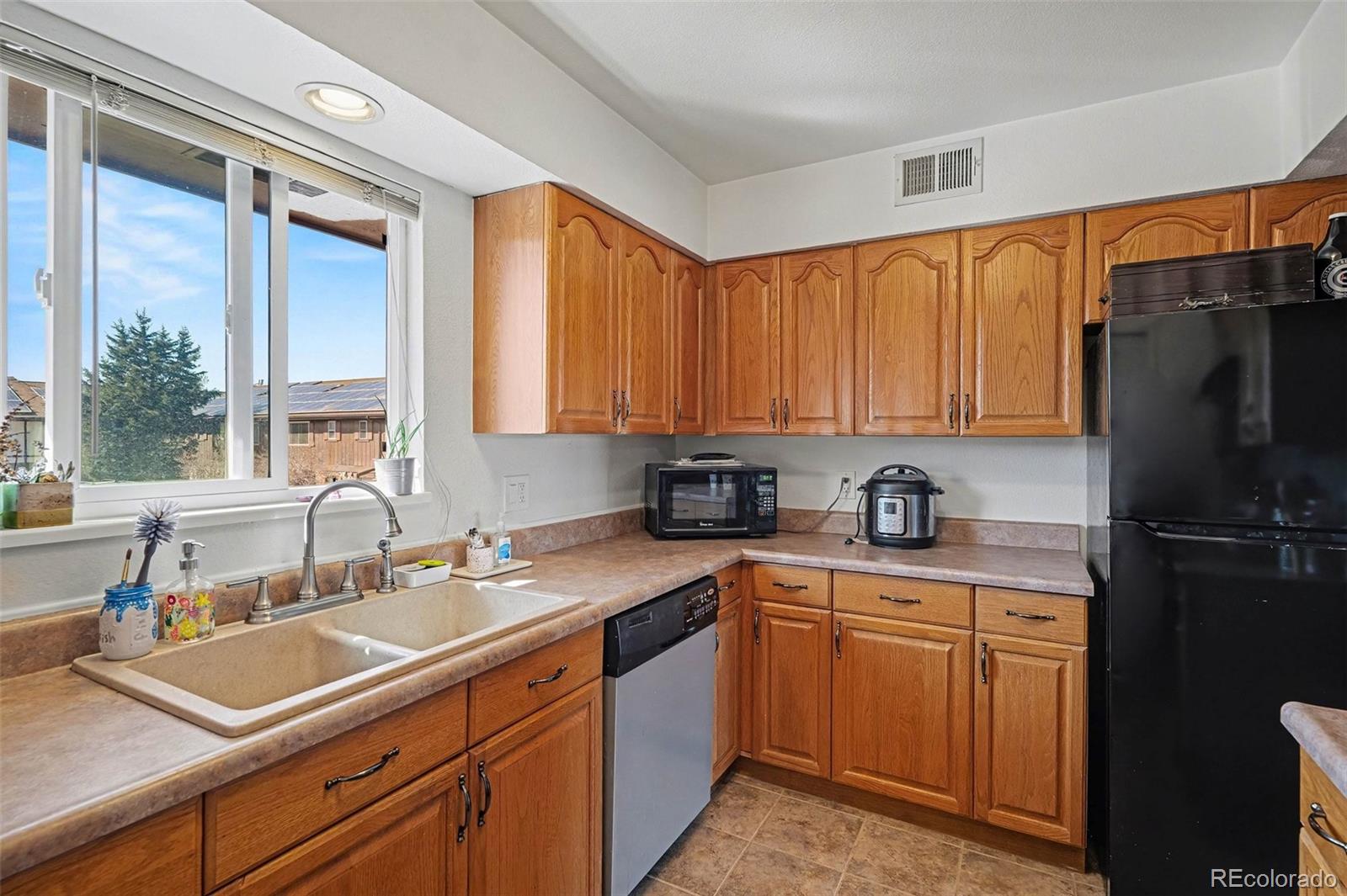 MLS Image #10 for 3825 s monaco parkway 212,denver, Colorado