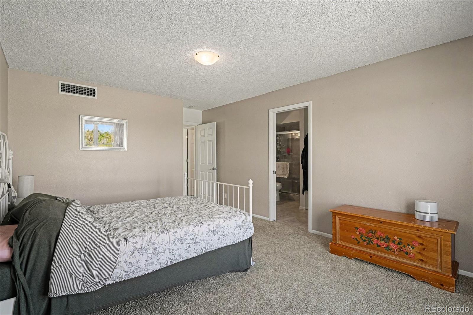 MLS Image #18 for 3825 s monaco parkway 212,denver, Colorado