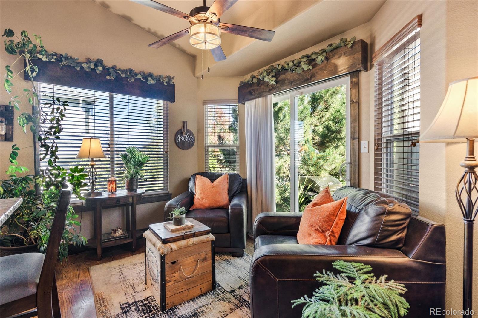 MLS Image #11 for 208  green rock place,monument, Colorado