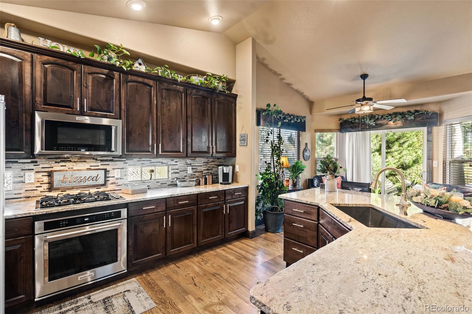 MLS Image #13 for 208  green rock place,monument, Colorado