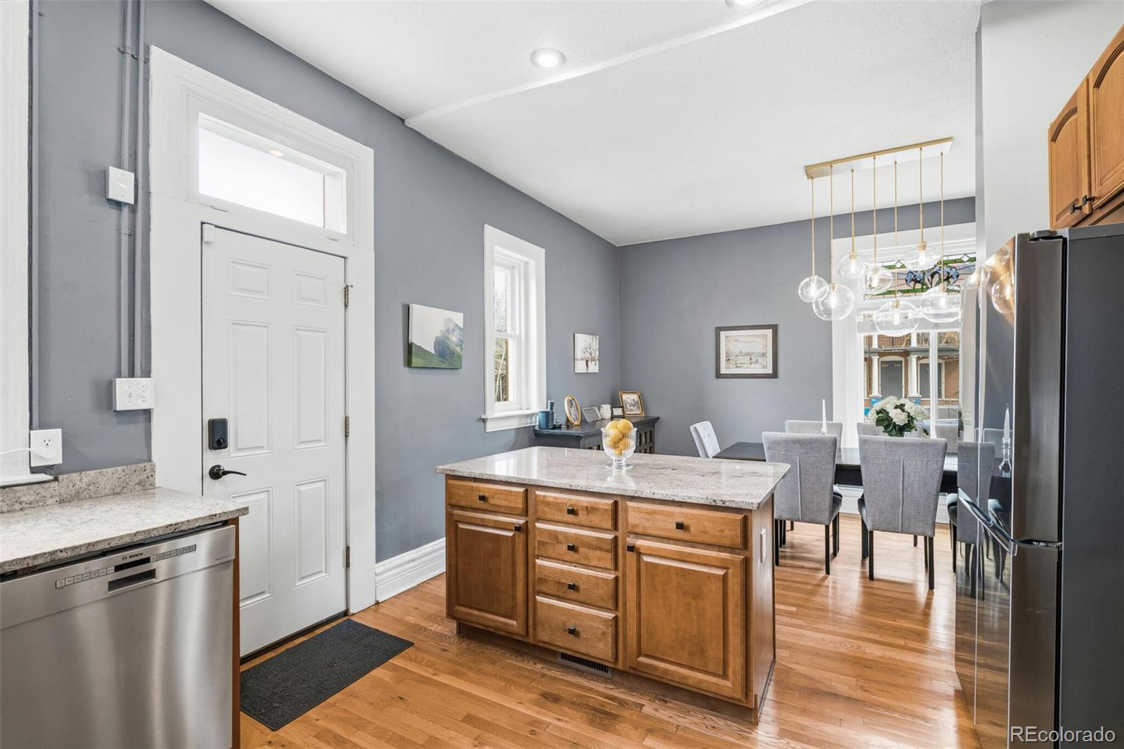 MLS Image #13 for 933 e 23rd street,denver, Colorado