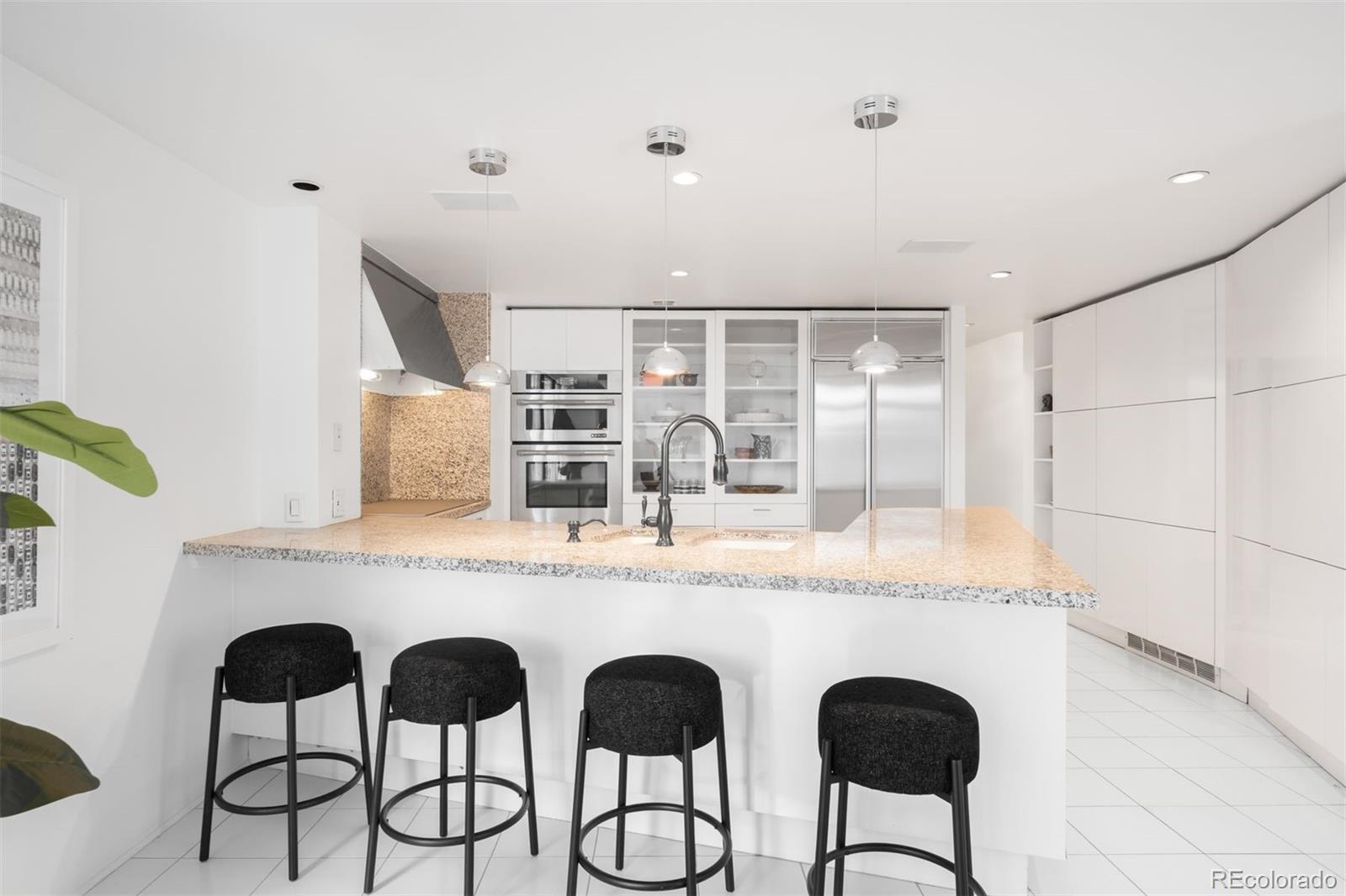 MLS Image #10 for 1777  larimer street 710,denver, Colorado