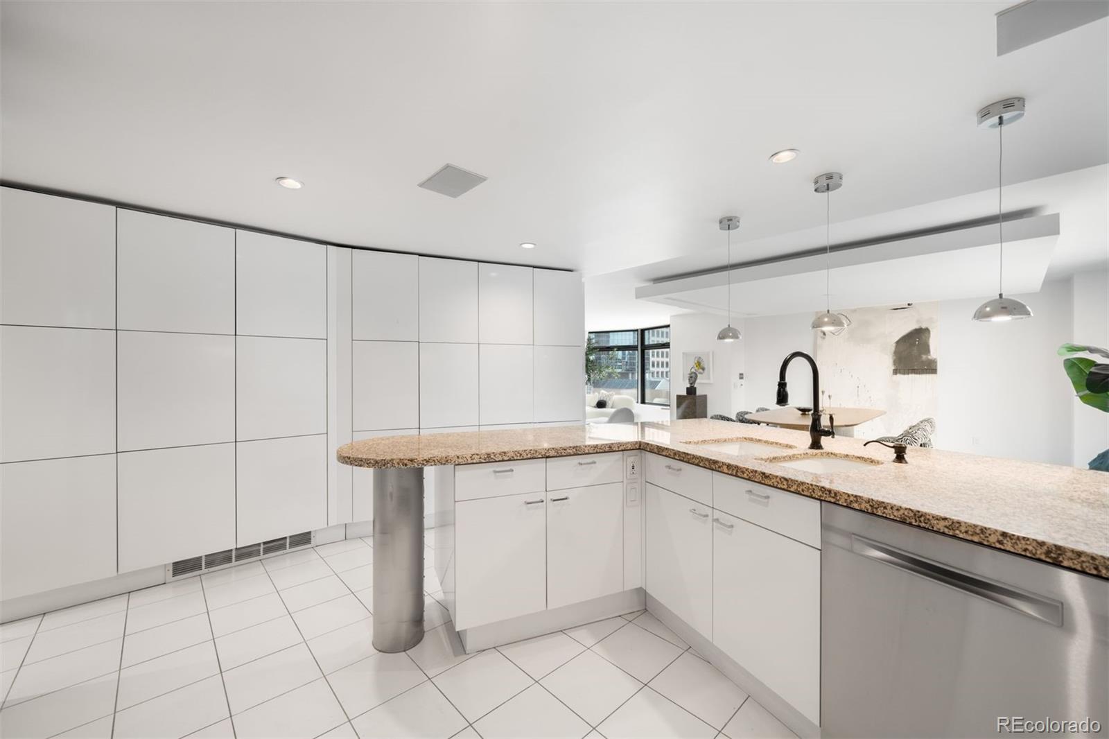MLS Image #15 for 1777  larimer street 710,denver, Colorado