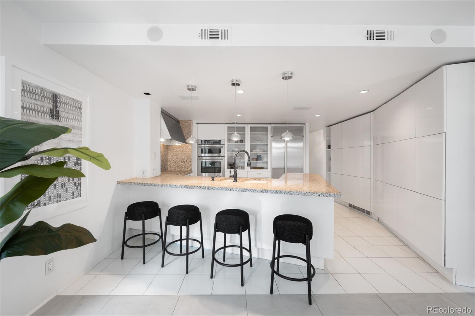 MLS Image #9 for 1777  larimer street 710,denver, Colorado