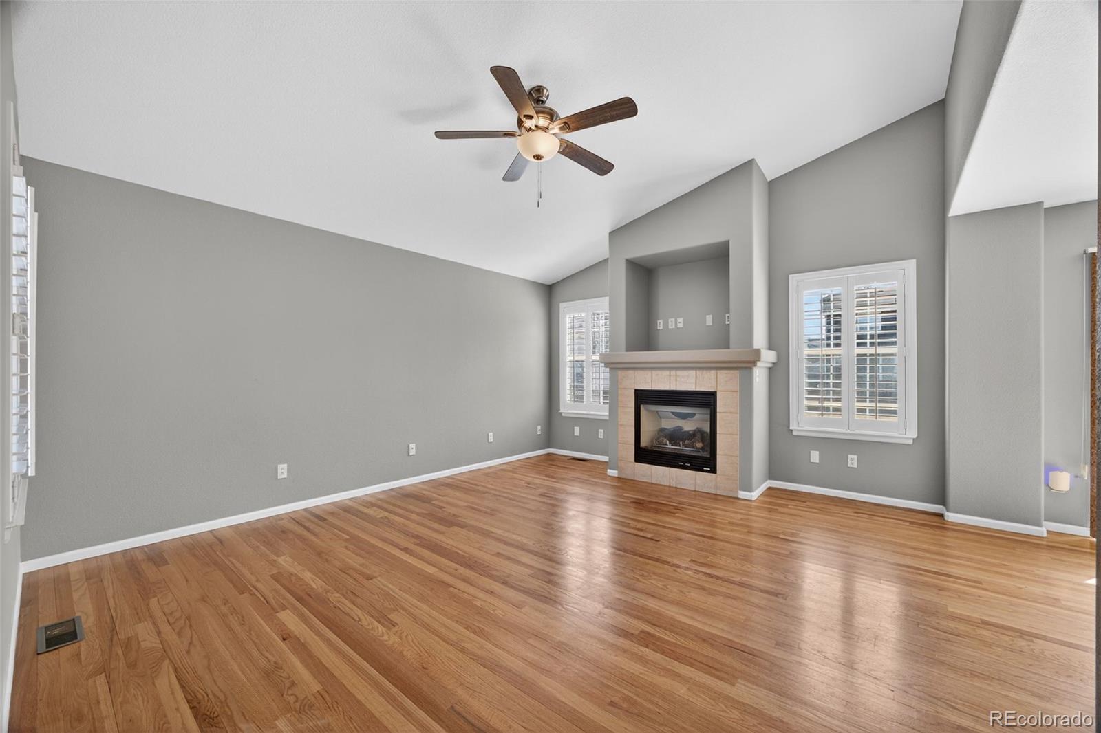 MLS Image #5 for 16486 e phillips place,englewood, Colorado