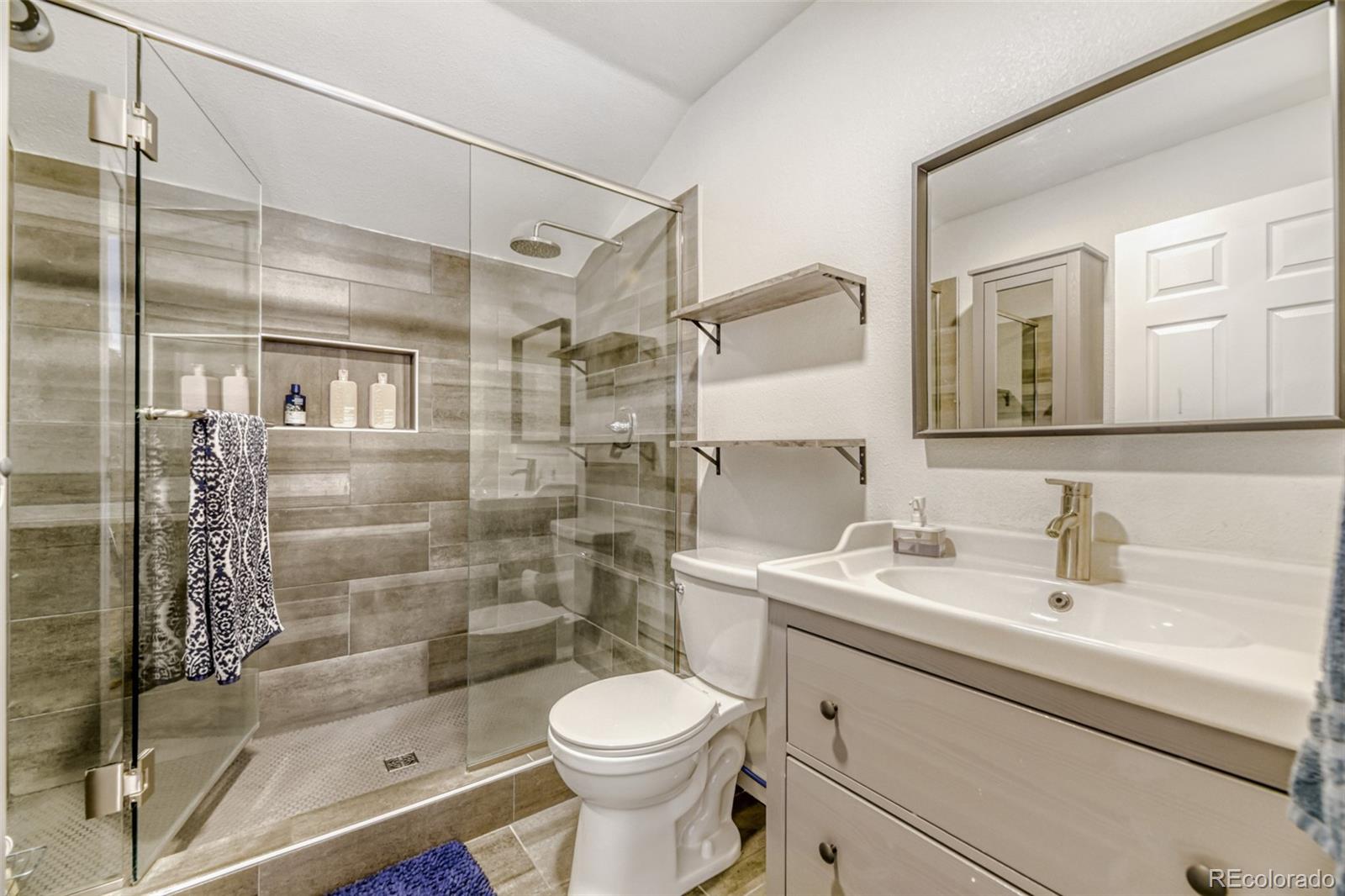 MLS Image #16 for 1315 s irving street,denver, Colorado
