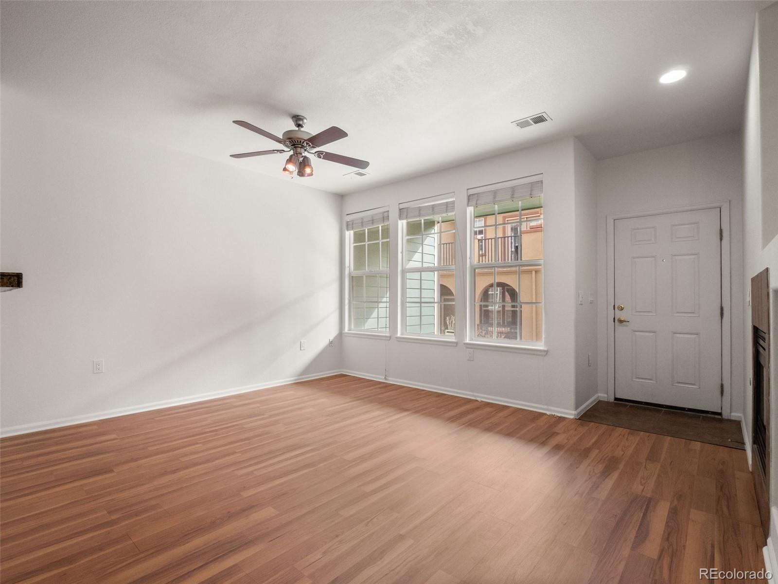 MLS Image #4 for 7777 e 23rd avenue 1303,denver, Colorado