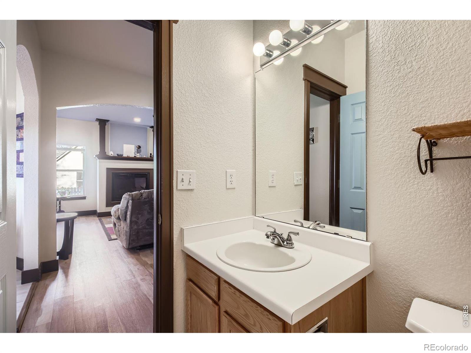 MLS Image #14 for 820  kimbark street,longmont, Colorado
