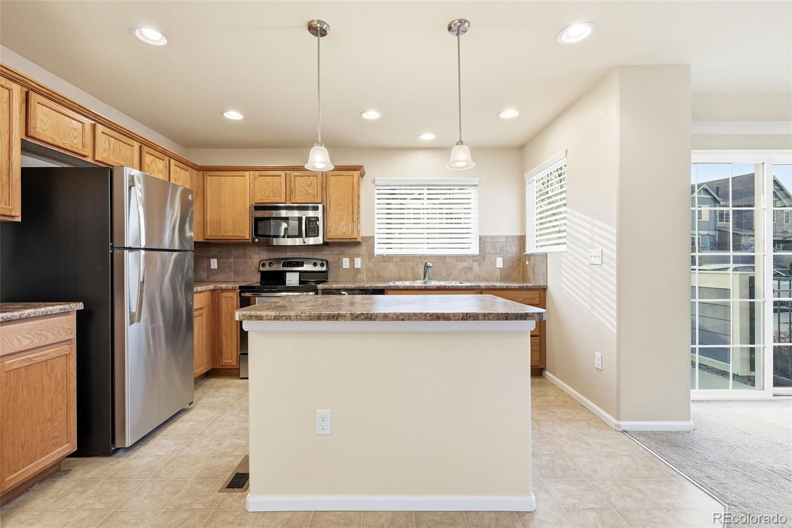 MLS Image #12 for 14300  waterside lane,broomfield, Colorado