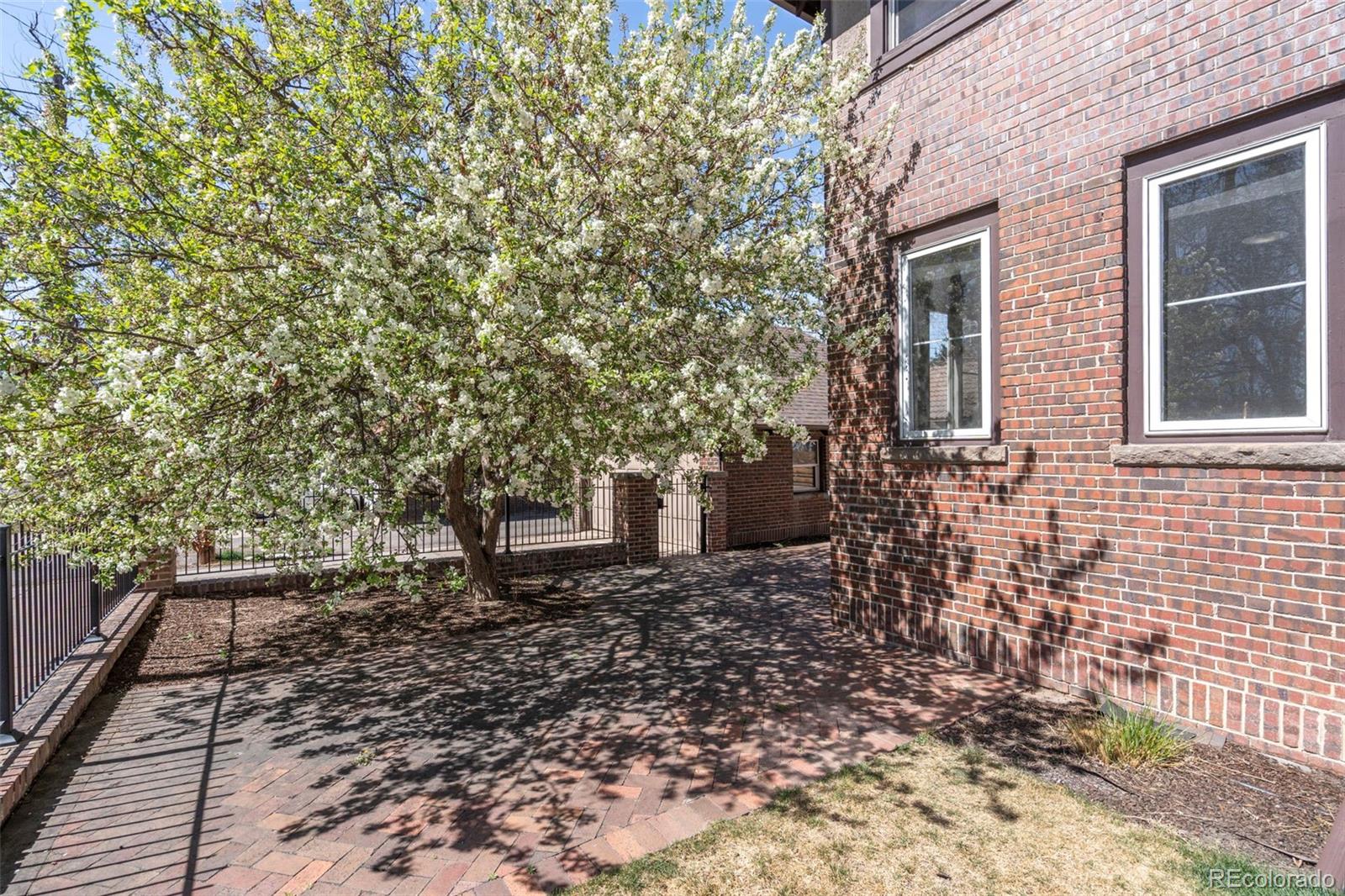 MLS Image #34 for 2833 e 8th avenue,denver, Colorado