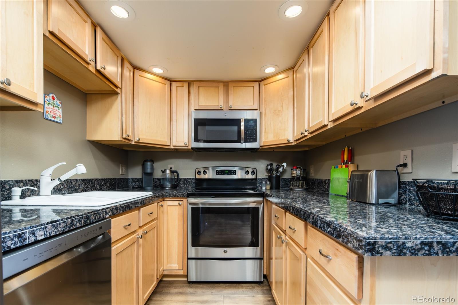 MLS Image #11 for 1313 n williams street 801,denver, Colorado