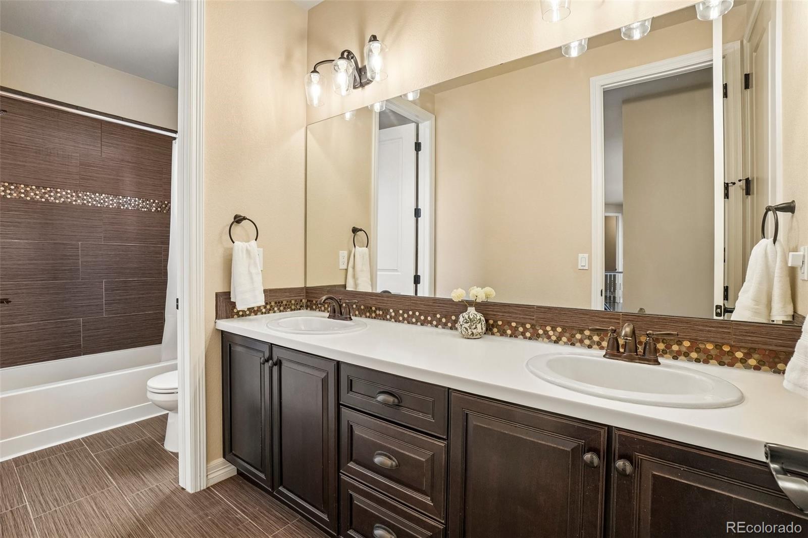 MLS Image #34 for 26726 e peakview drive,aurora, Colorado