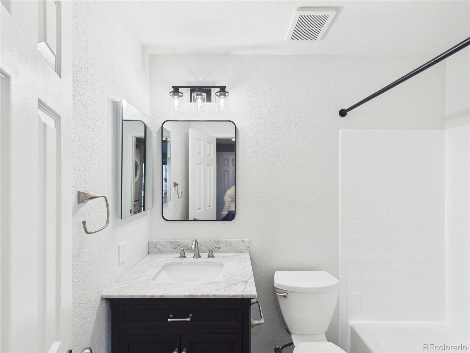 MLS Image #11 for 3600 s pierce street,denver, Colorado